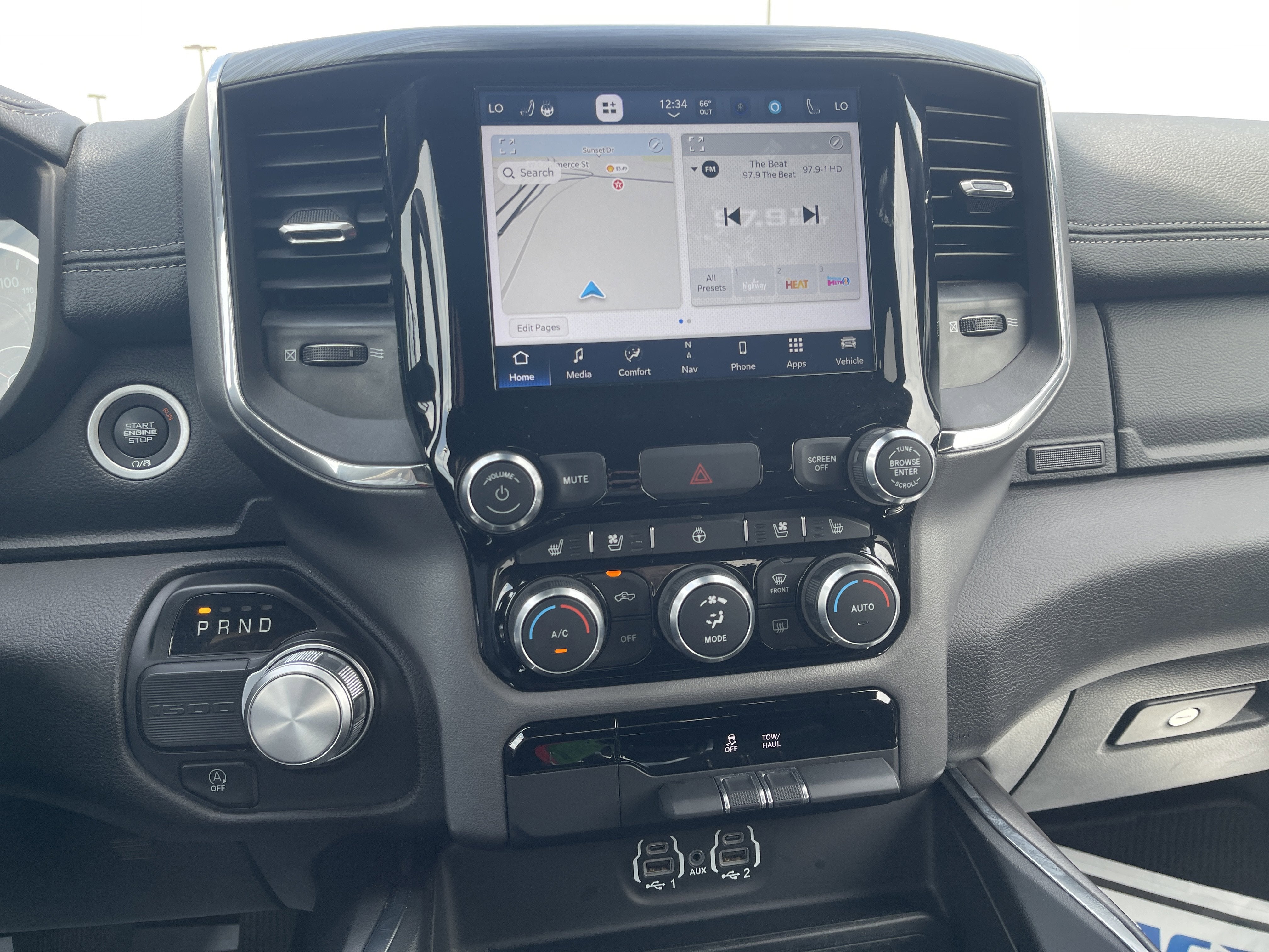 2024 RAM 1500 Laramie