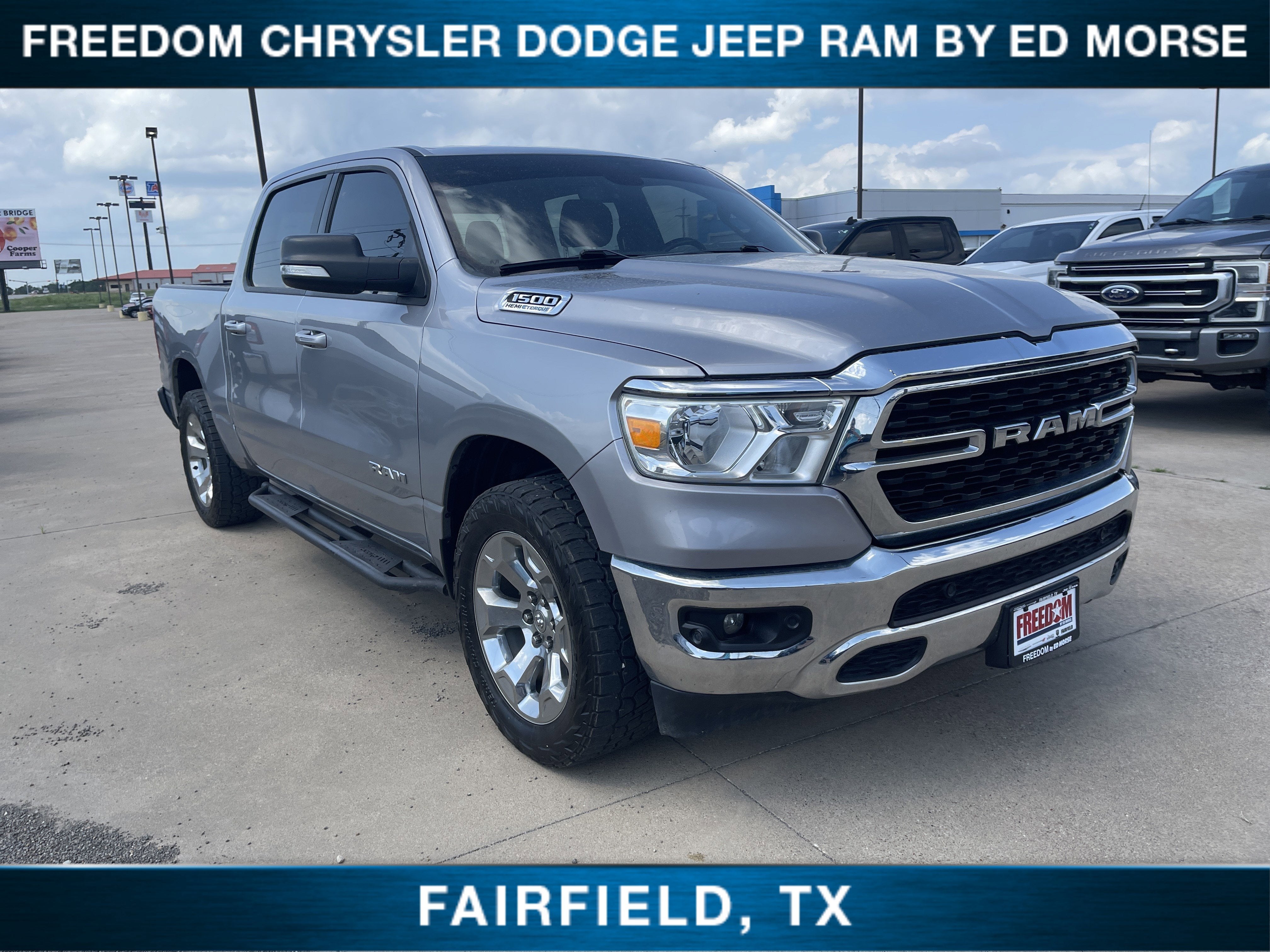 2022 RAM 1500 Big Horn/Lone Star 4x4 Crew Cab 5'7's photo