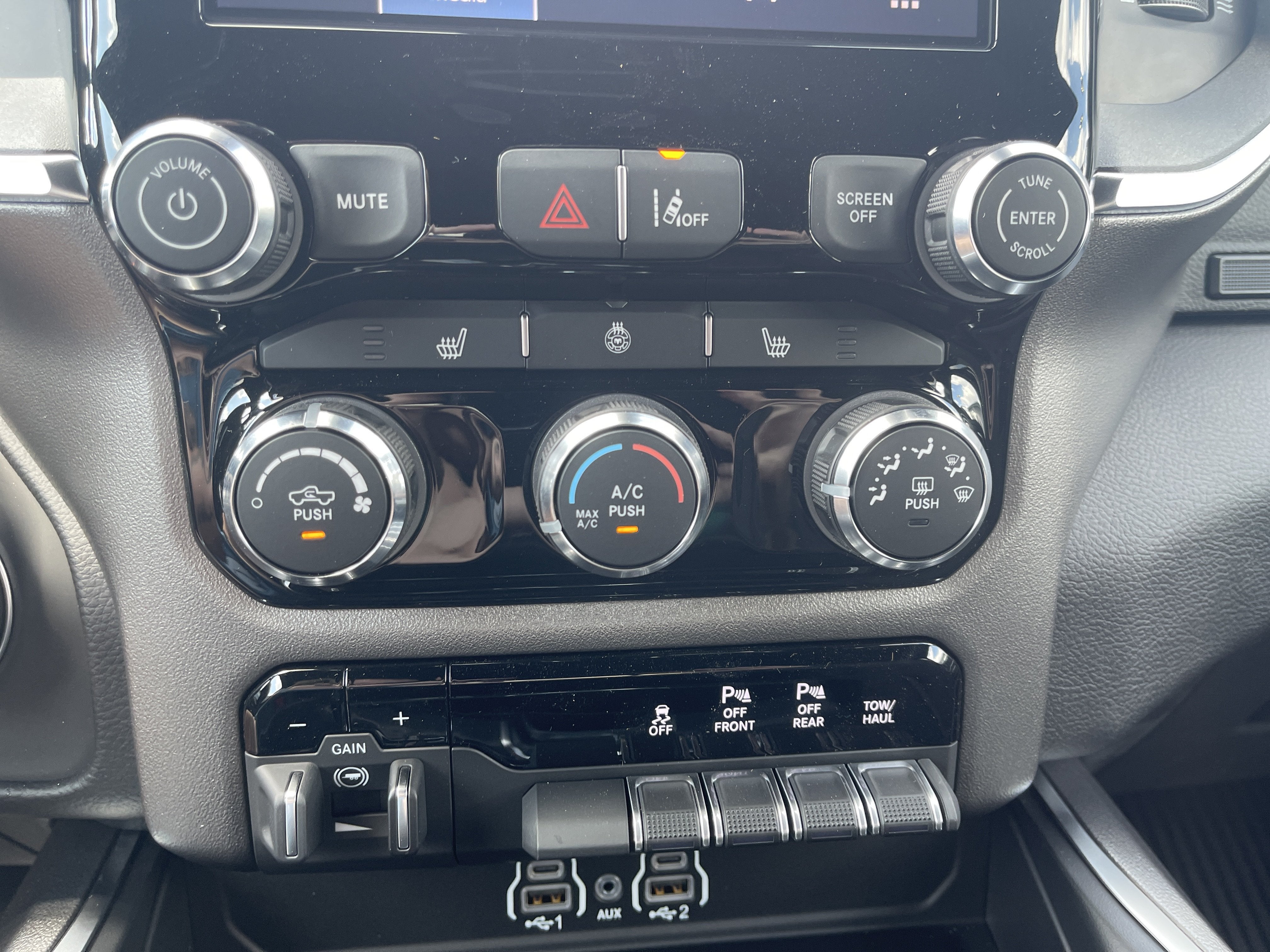 2027 RAM 1500 Lone Star