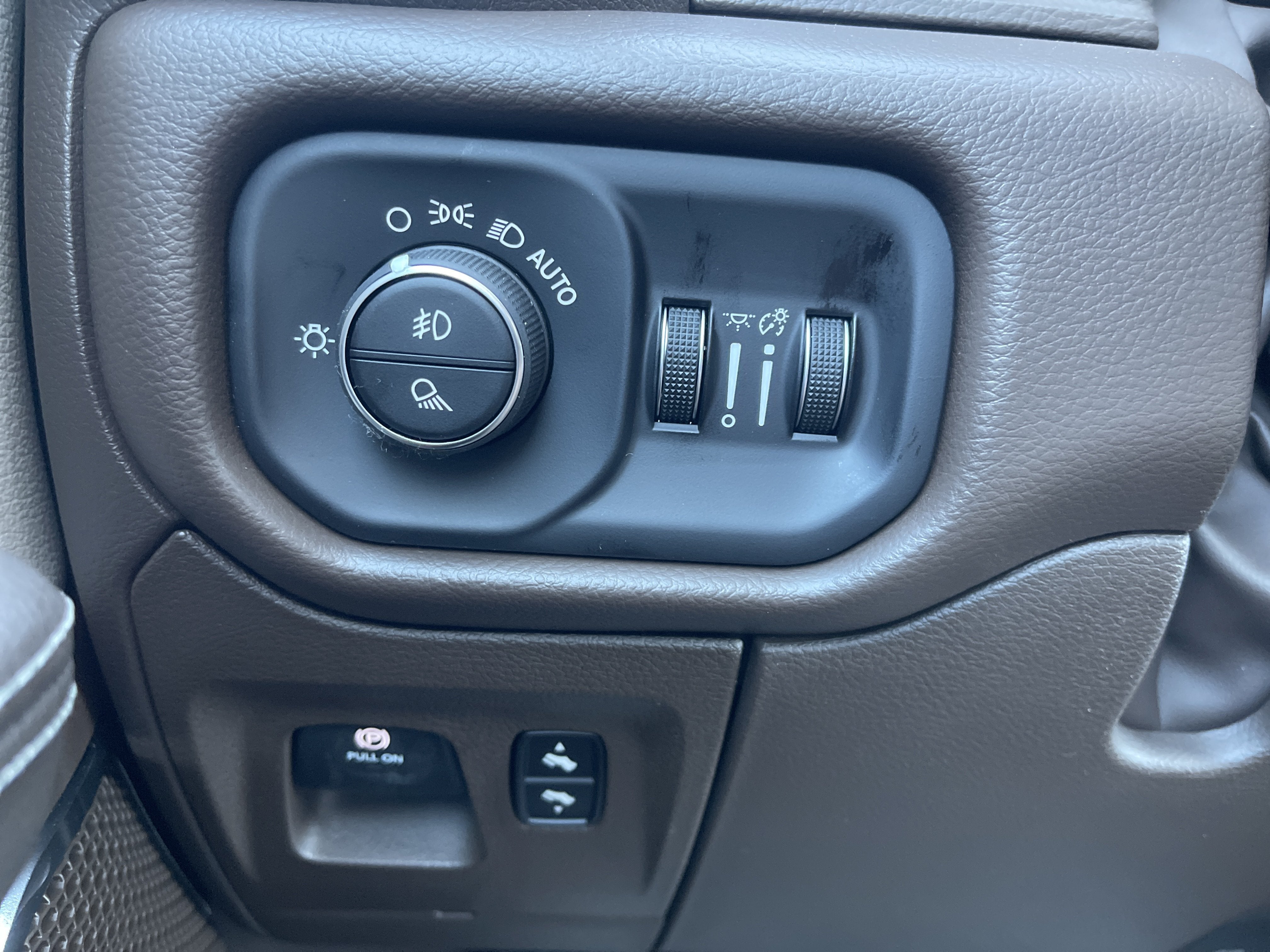 2027 RAM 1500 Laramie