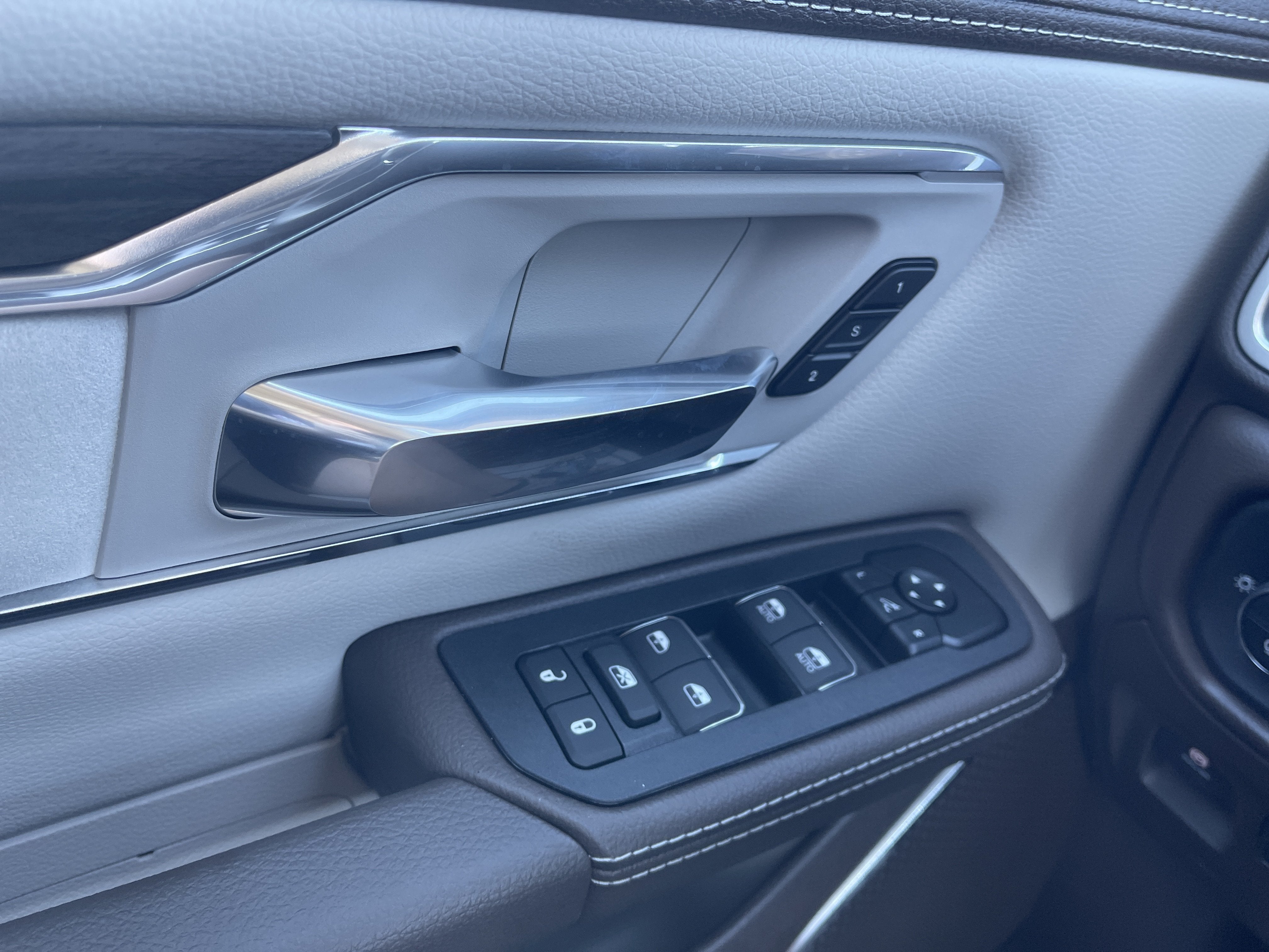 2027 RAM 1500 Laramie
