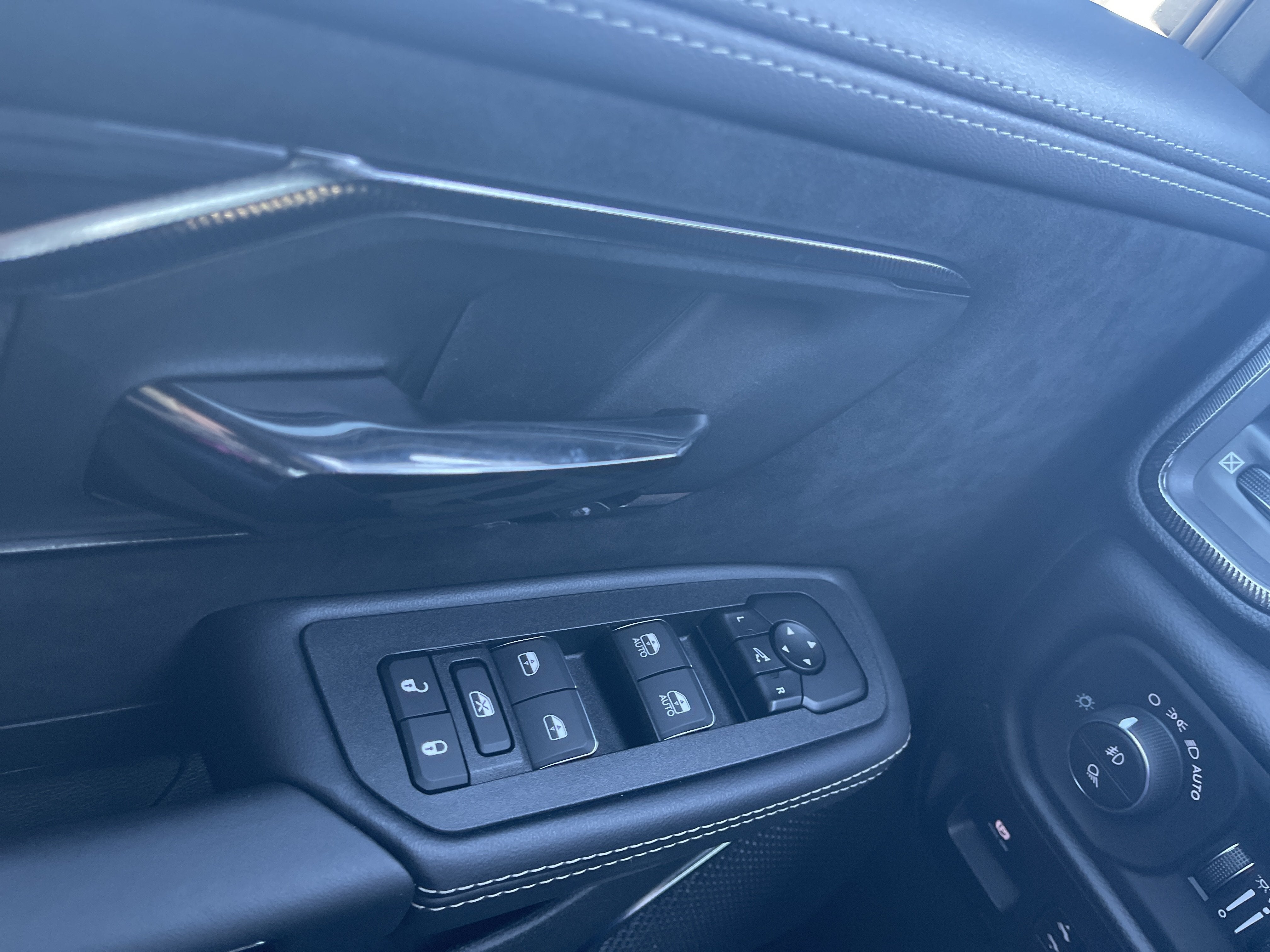 2027 RAM 1500 RHO