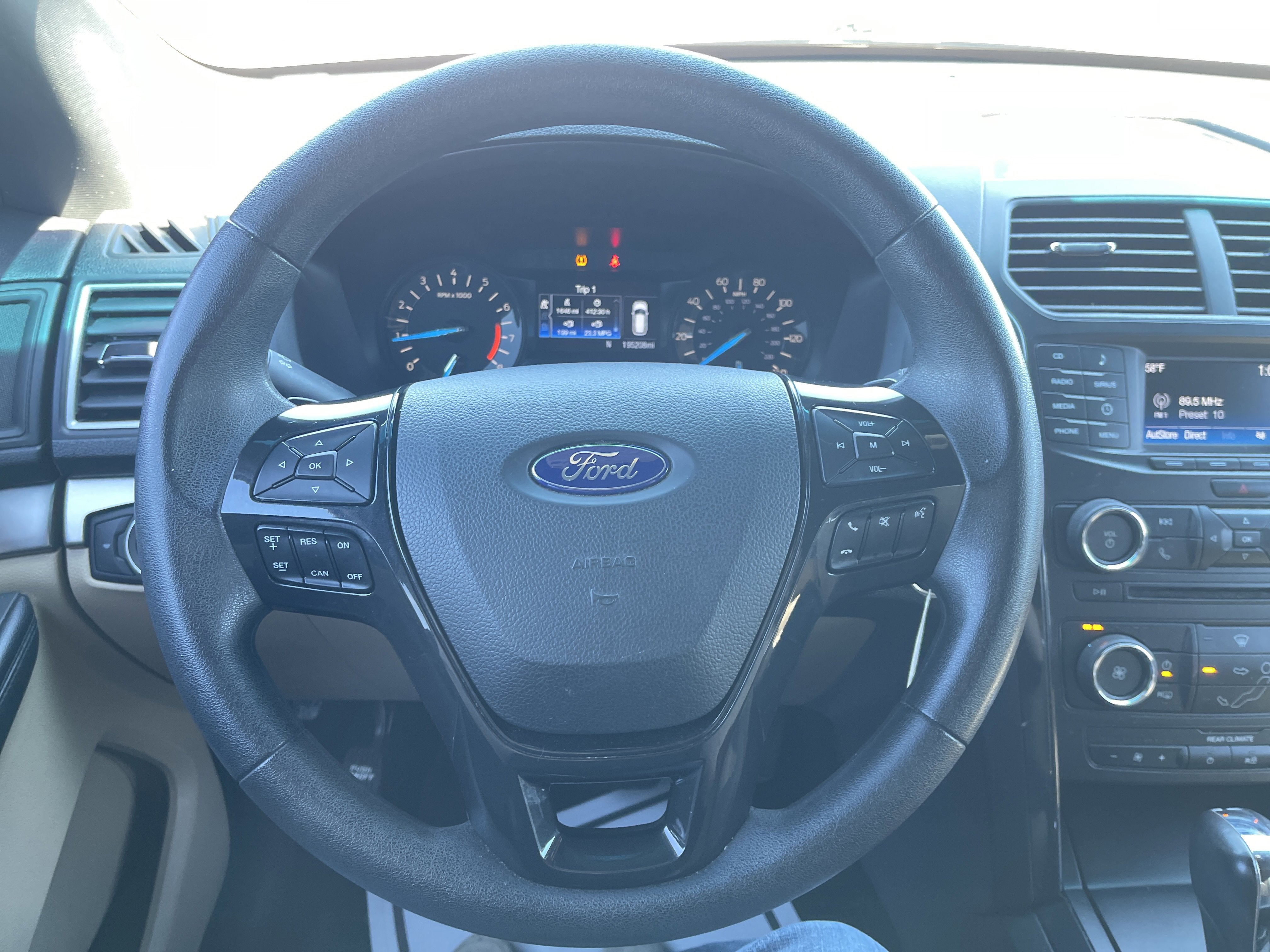 2017 Ford Explorer Base