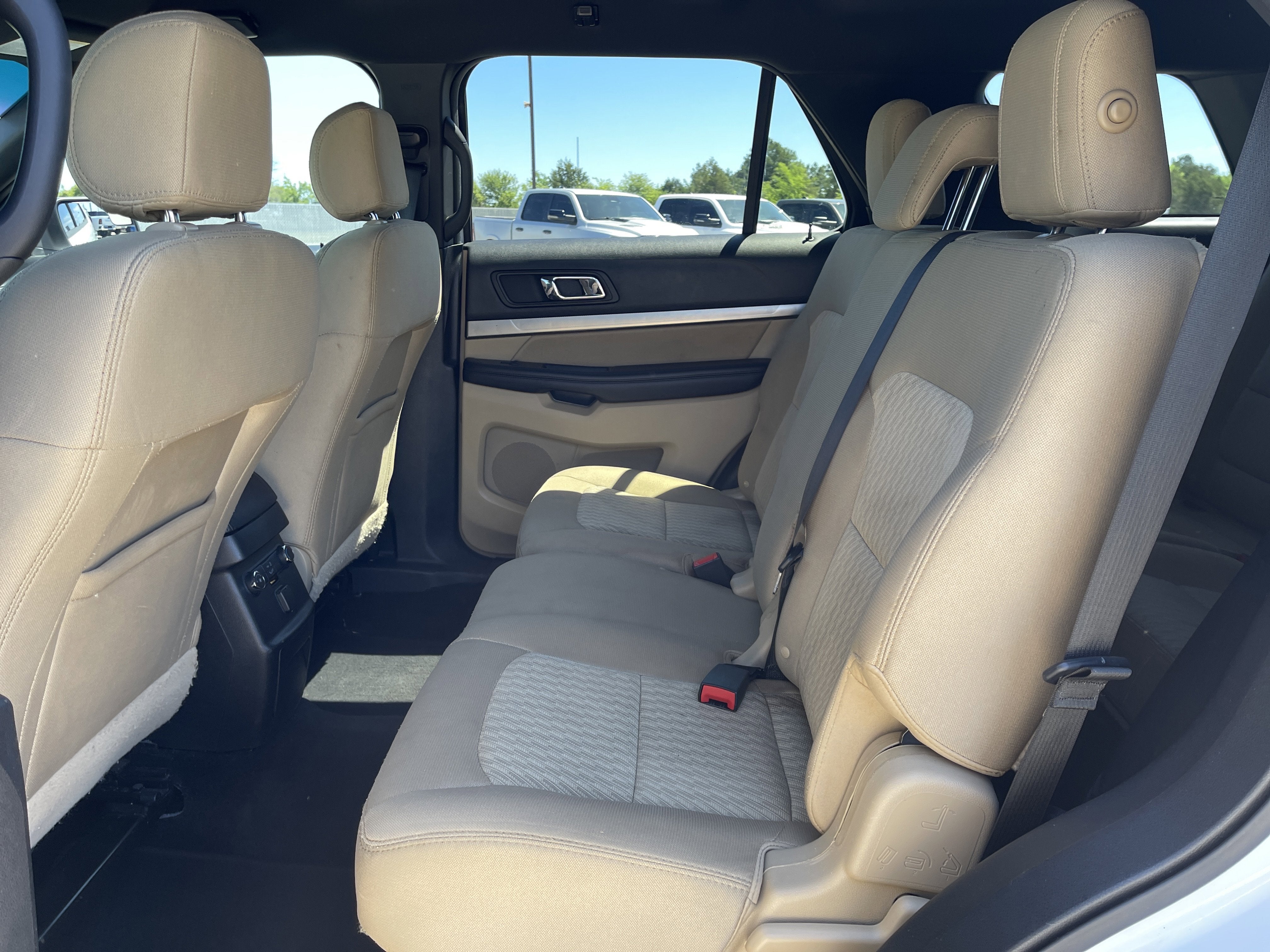 2017 Ford Explorer Base