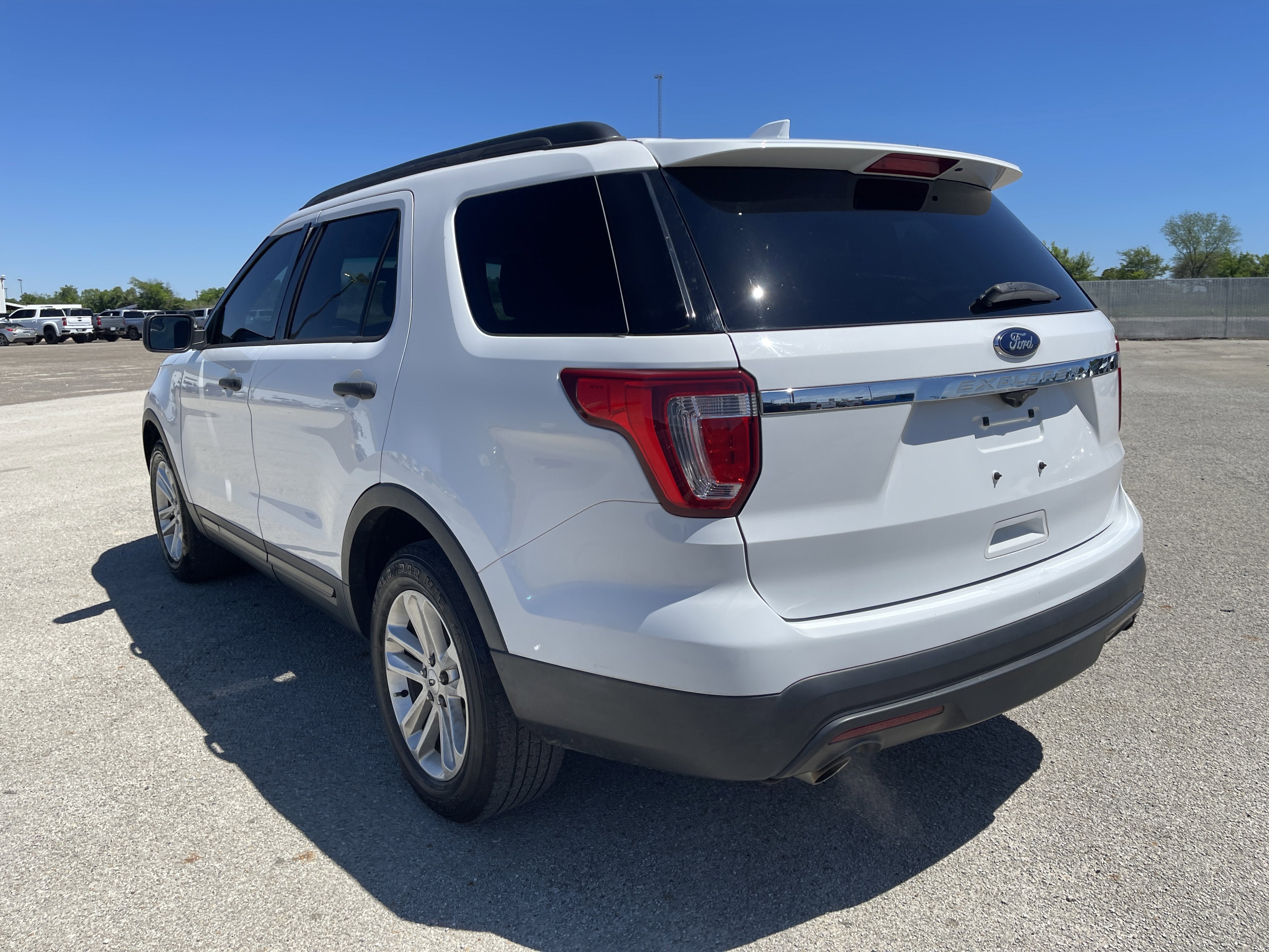 2017 Ford Explorer Base