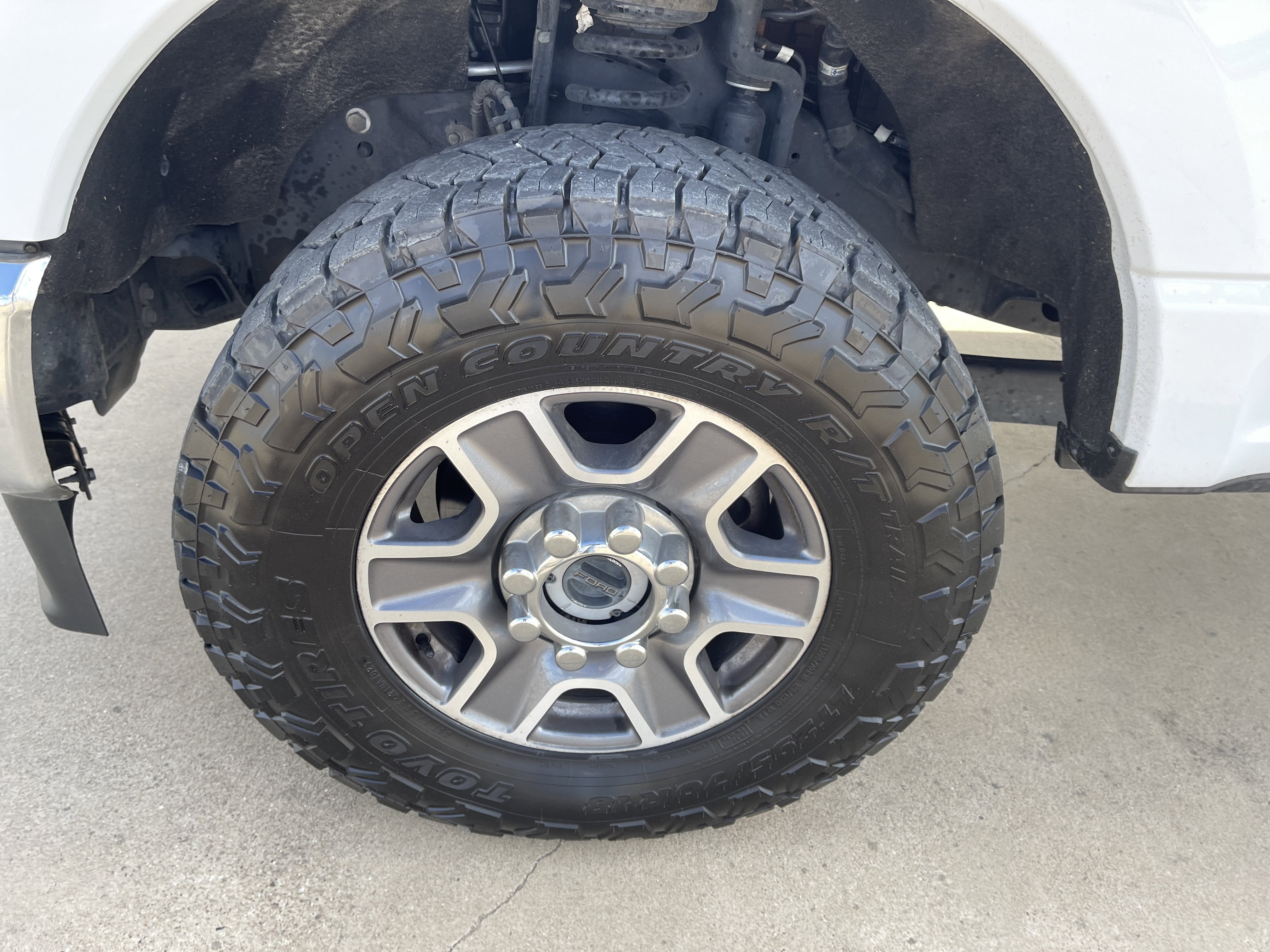 2024 Ford Super Duty F-350 SRW LARIAT