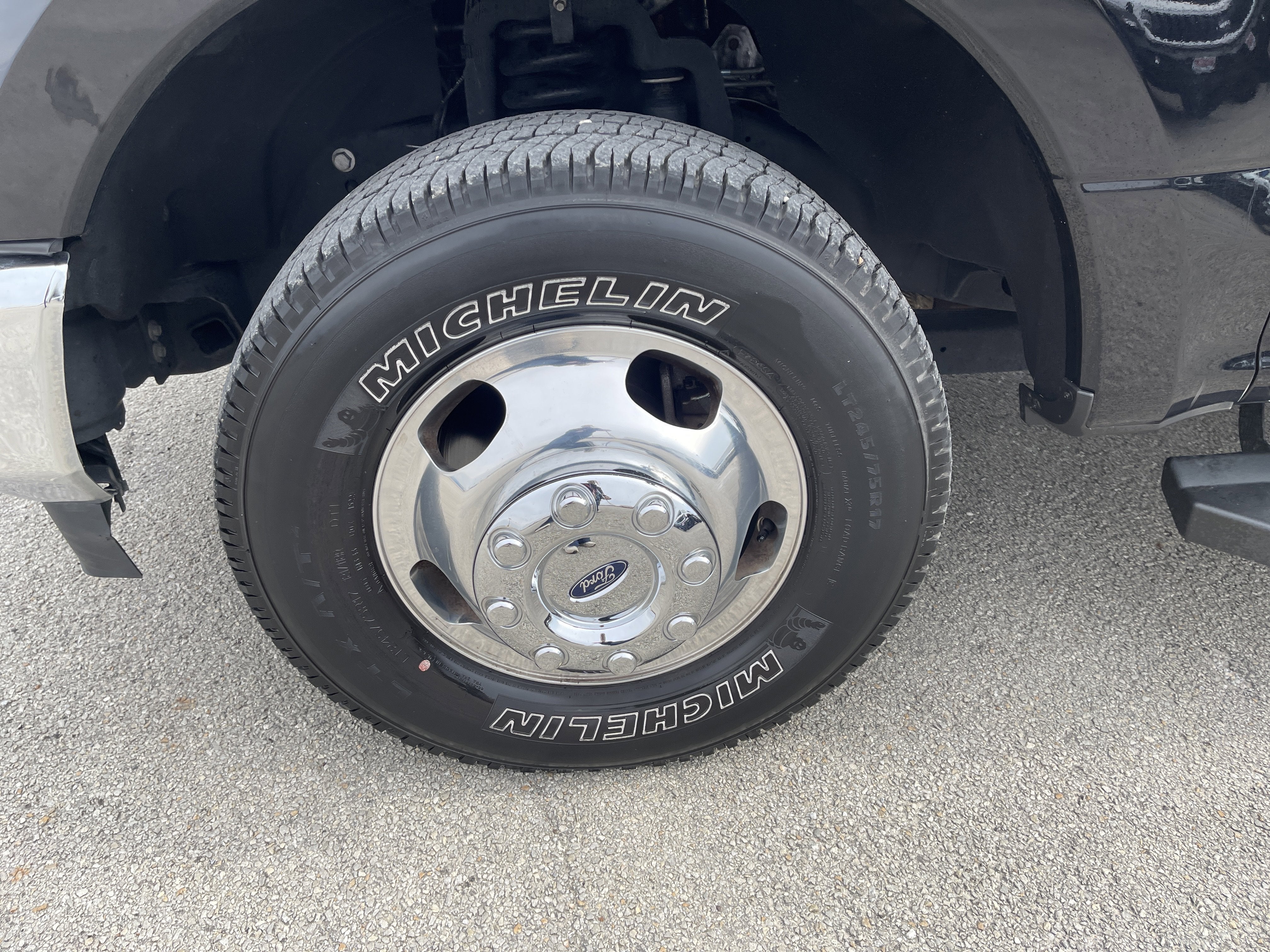 2022 Ford Super Duty F-350 DRW LARIAT