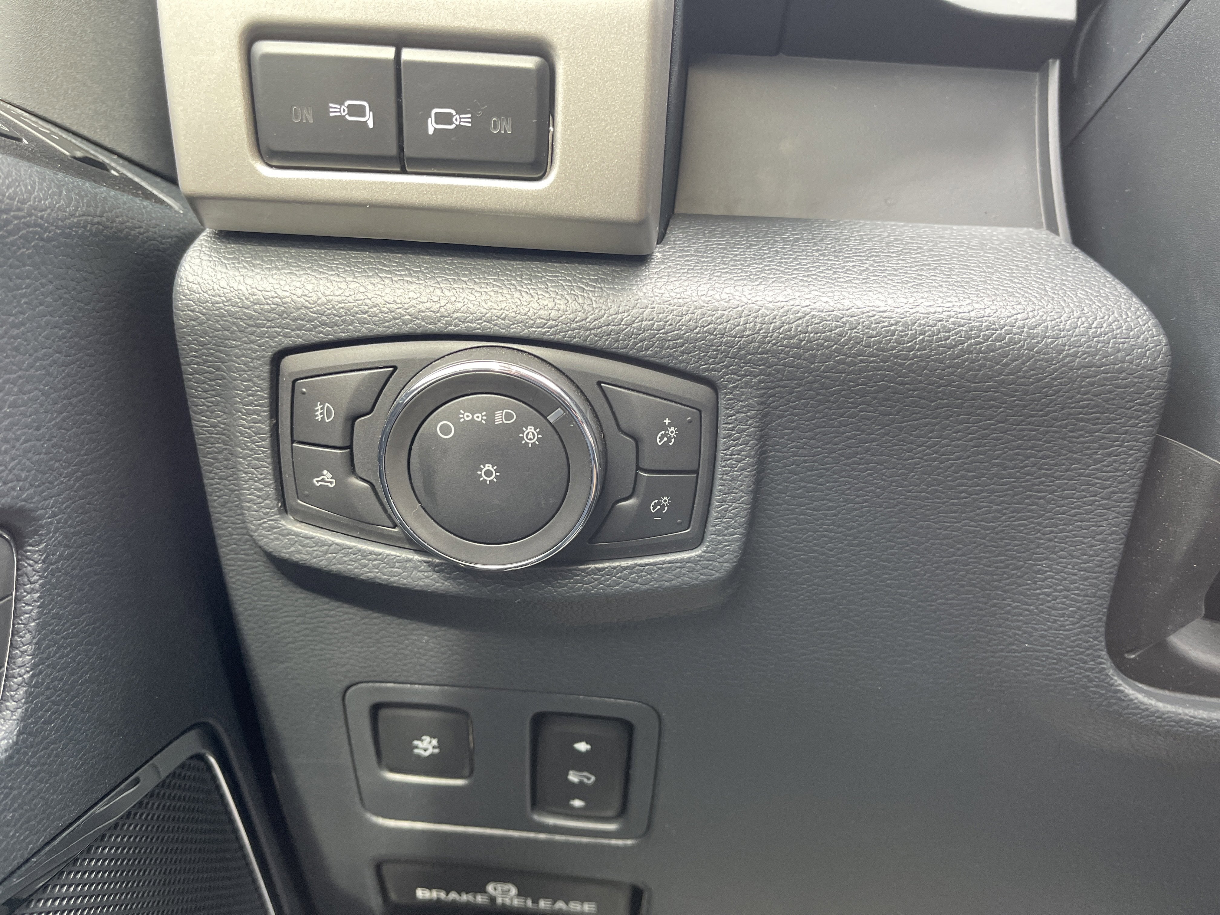 2022 Ford Super Duty F-350 DRW LARIAT