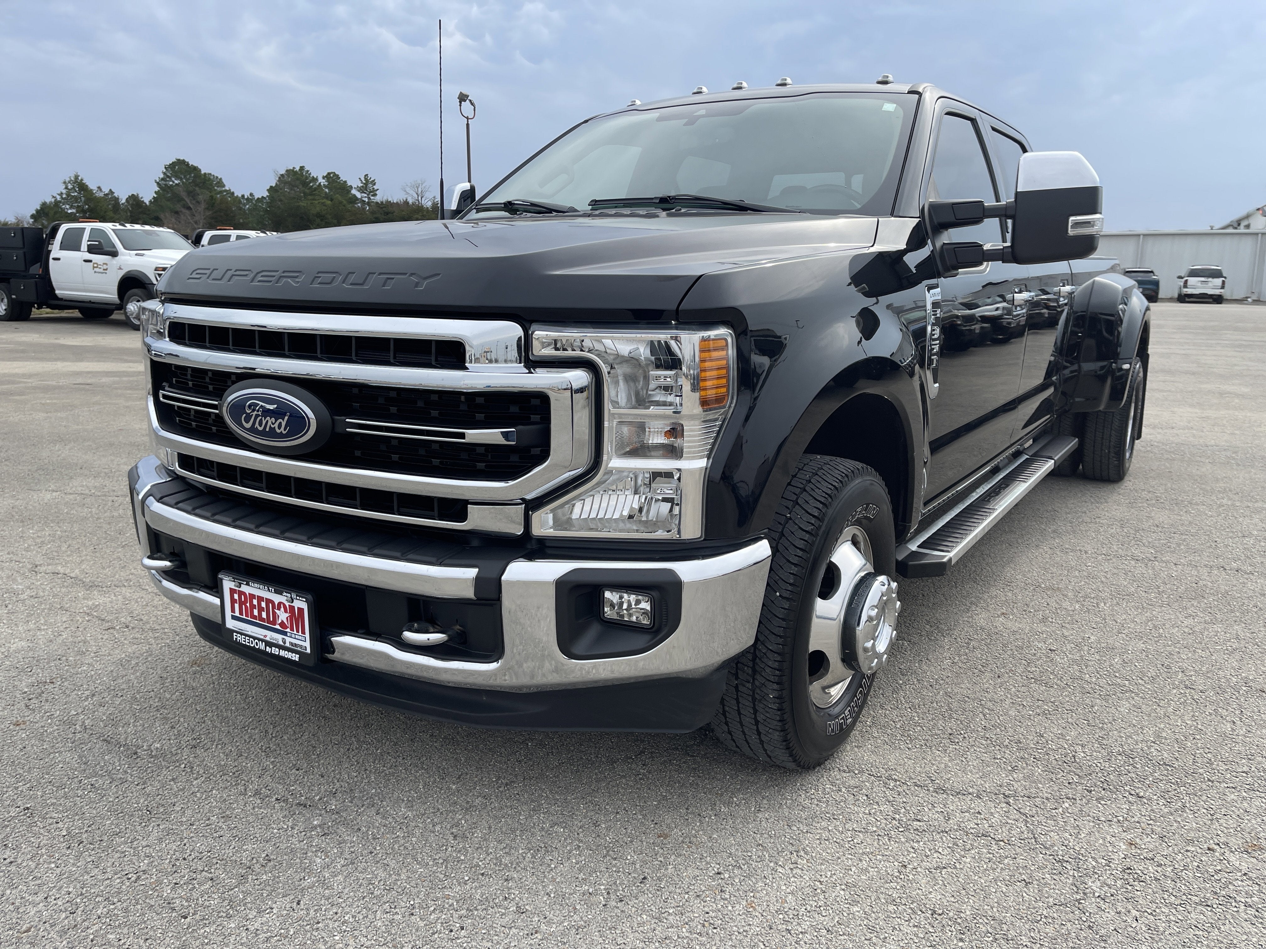 2022 Ford Super Duty F-350 DRW LARIAT