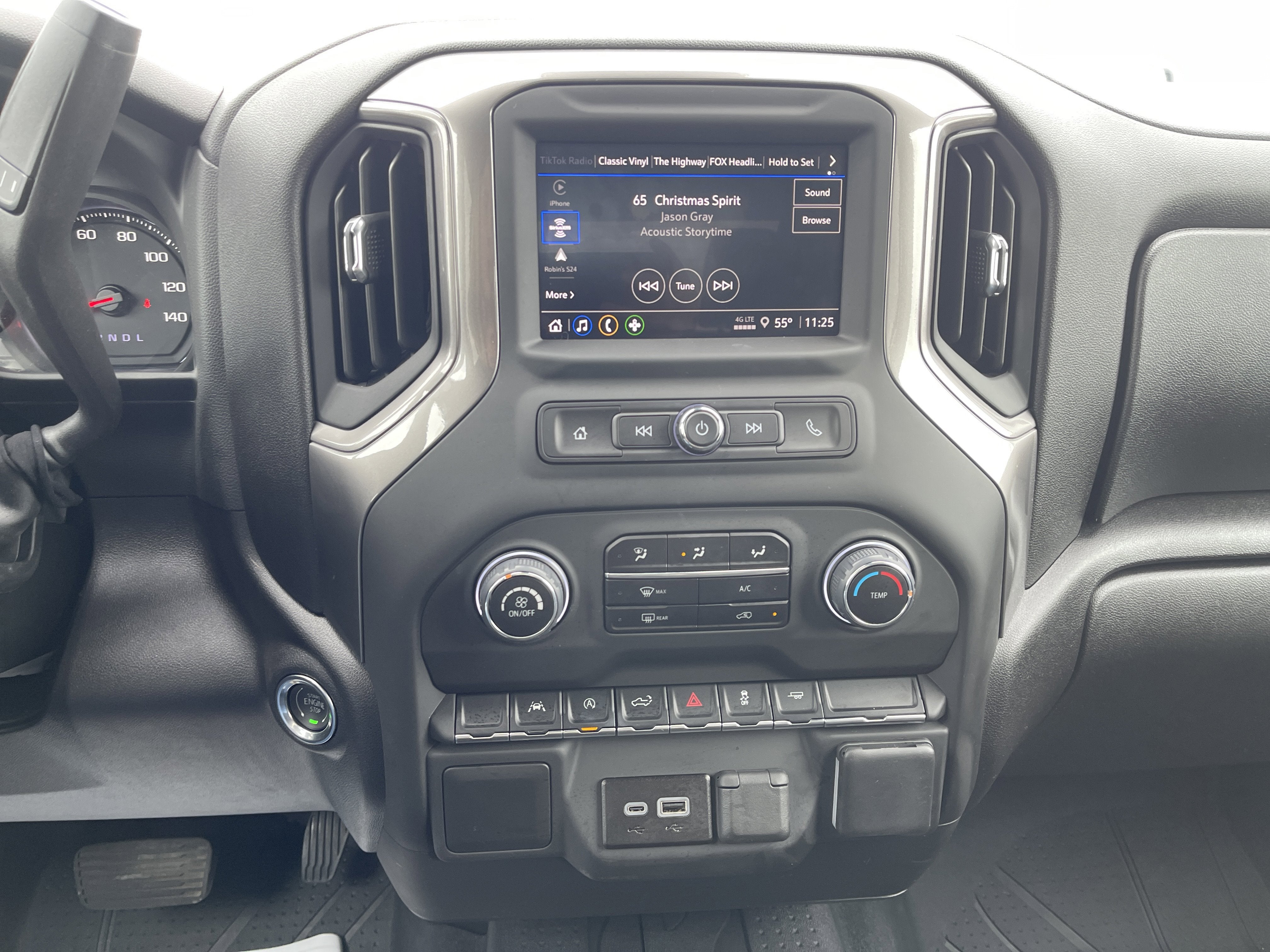 2025 Chevrolet Silverado 1500 Custom