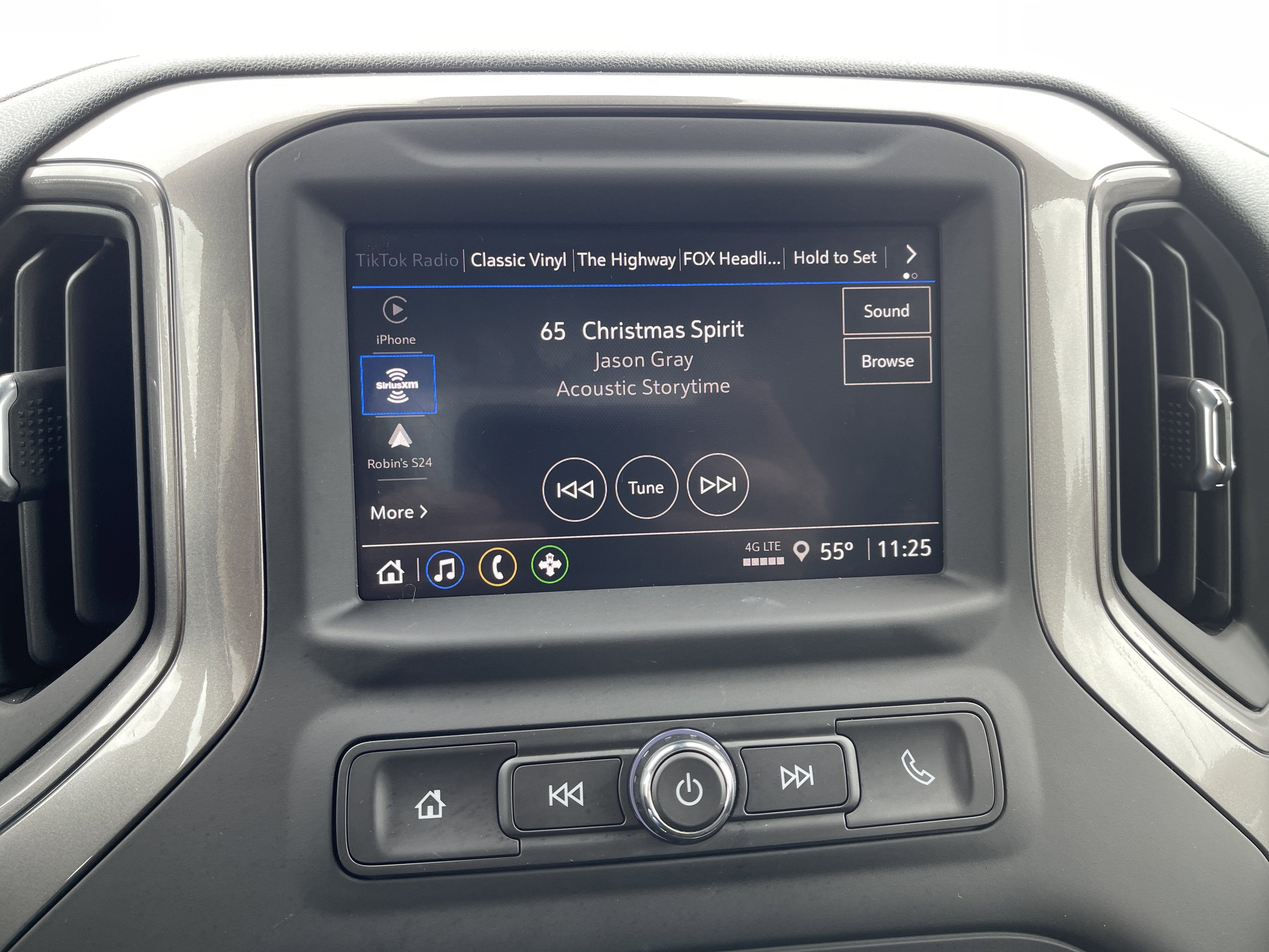 2025 Chevrolet Silverado 1500 Custom