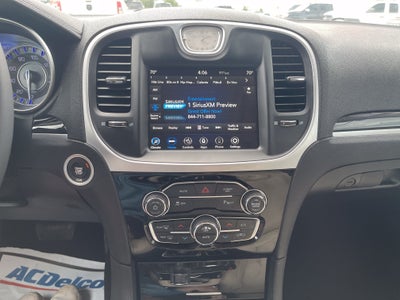 2023 Chrysler 300 Touring L