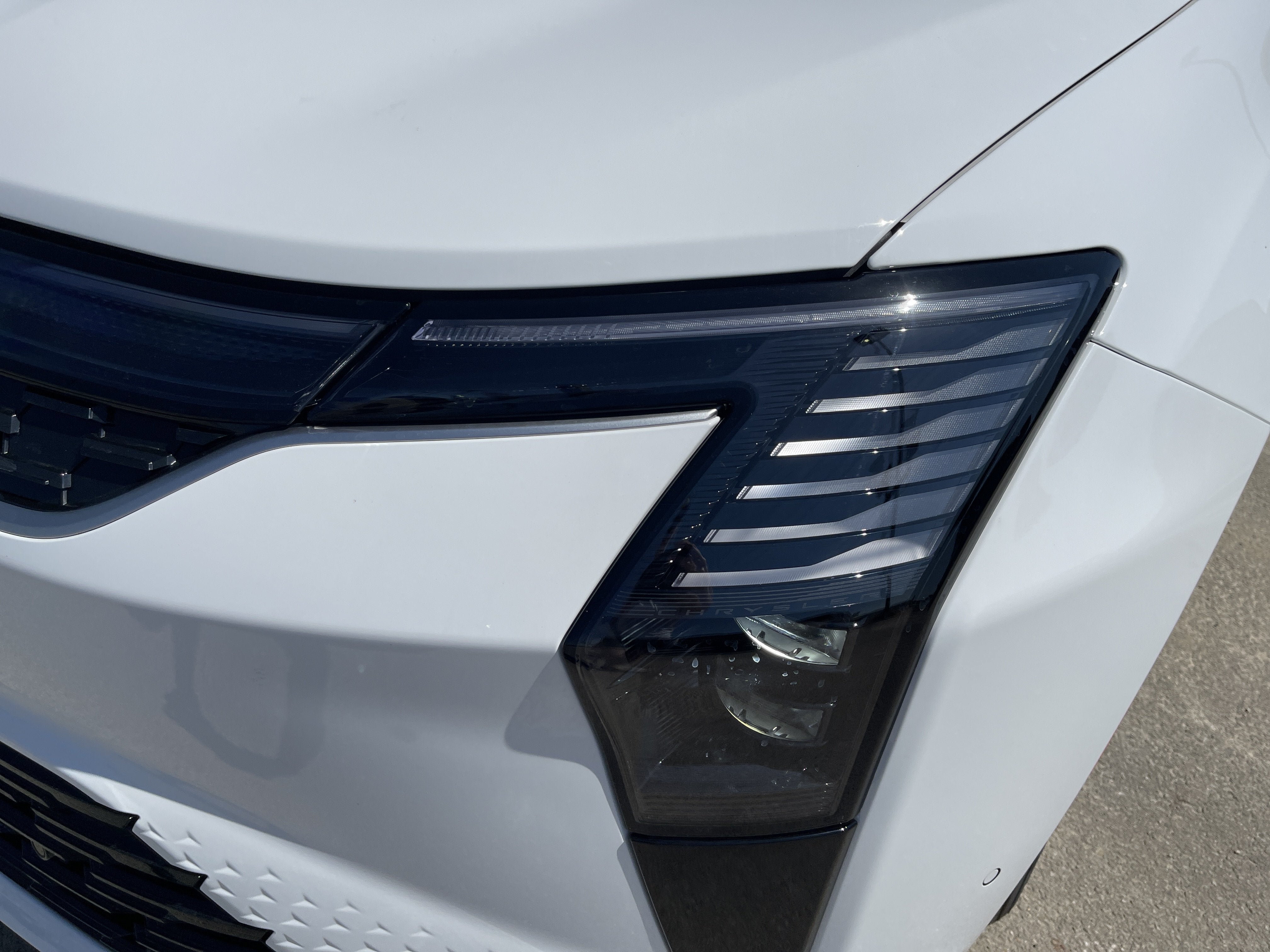 2027 Chrysler Pacifica Select