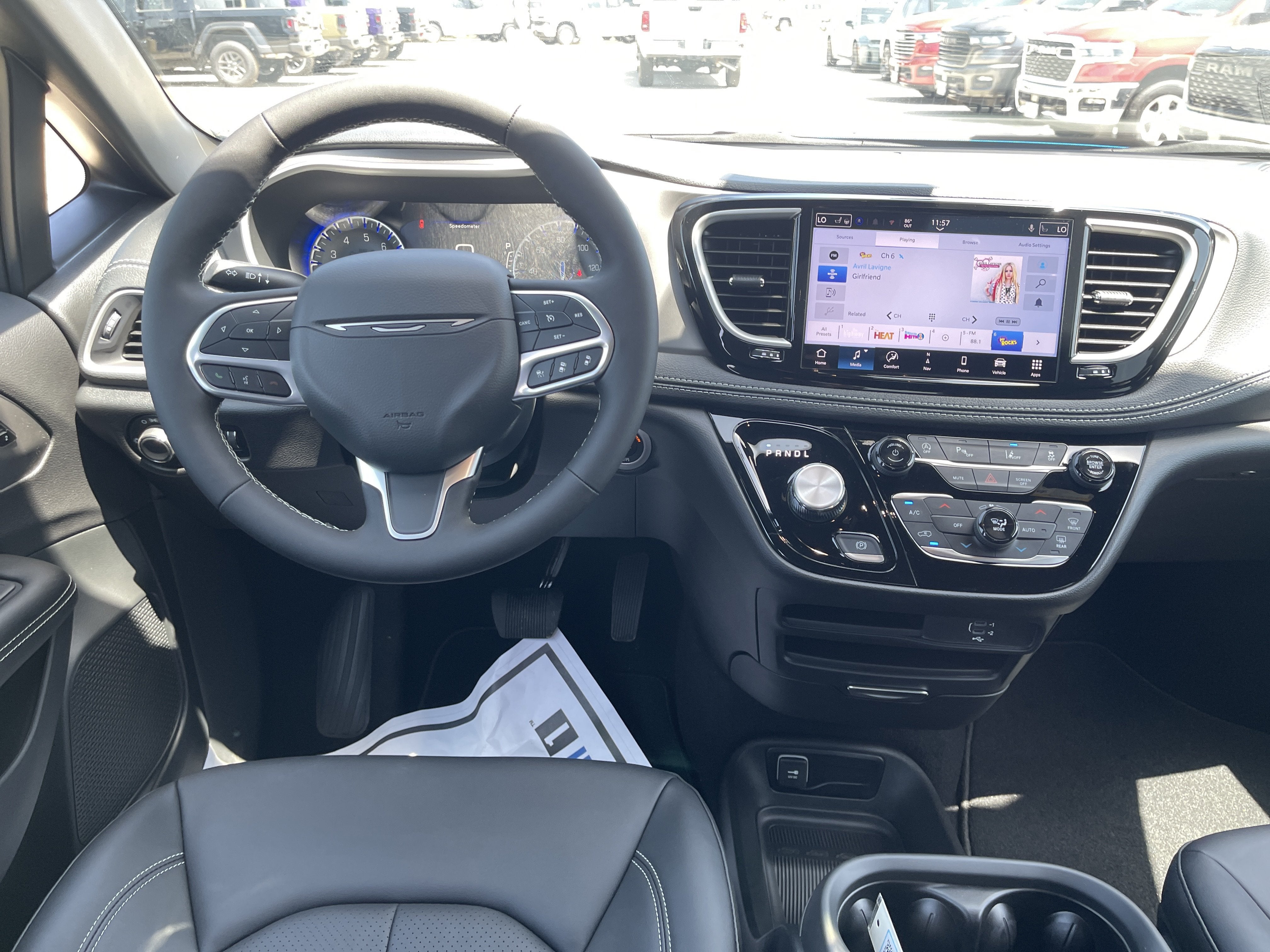 2027 Chrysler Pacifica Select