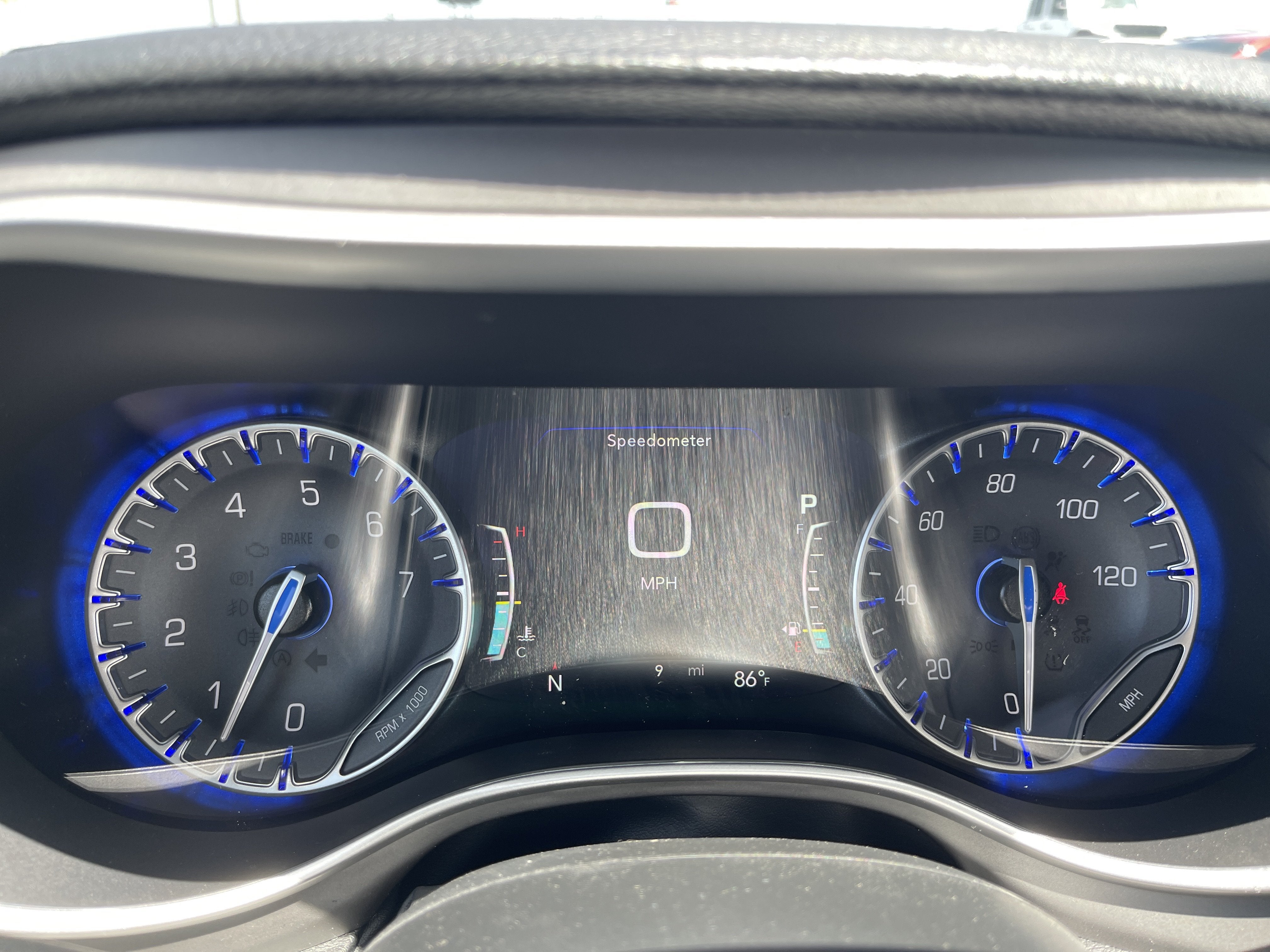 2027 Chrysler Pacifica Select