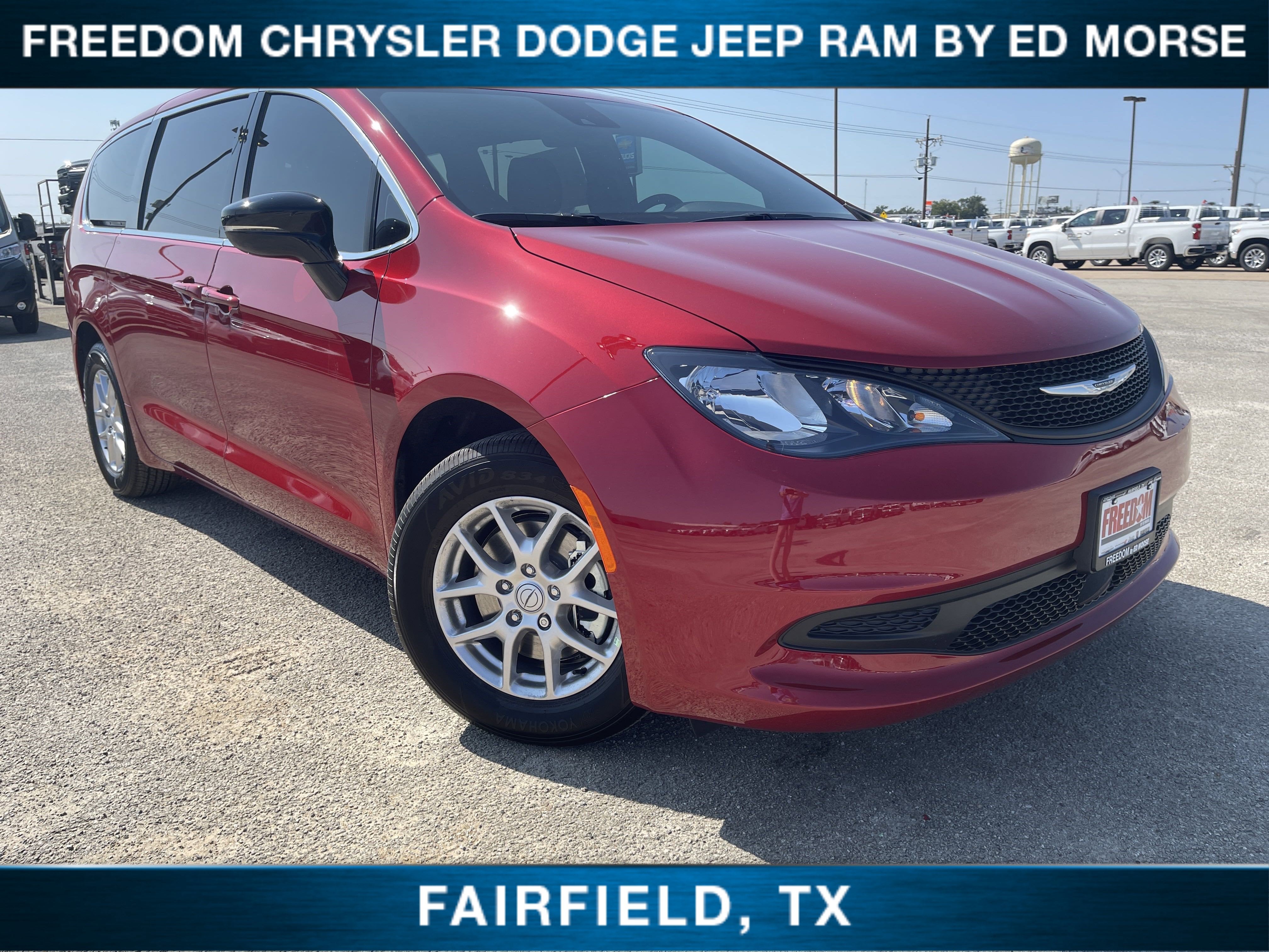 2026 Chrysler Voyager LX