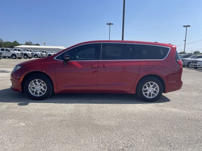 2026 Chrysler Voyager LX