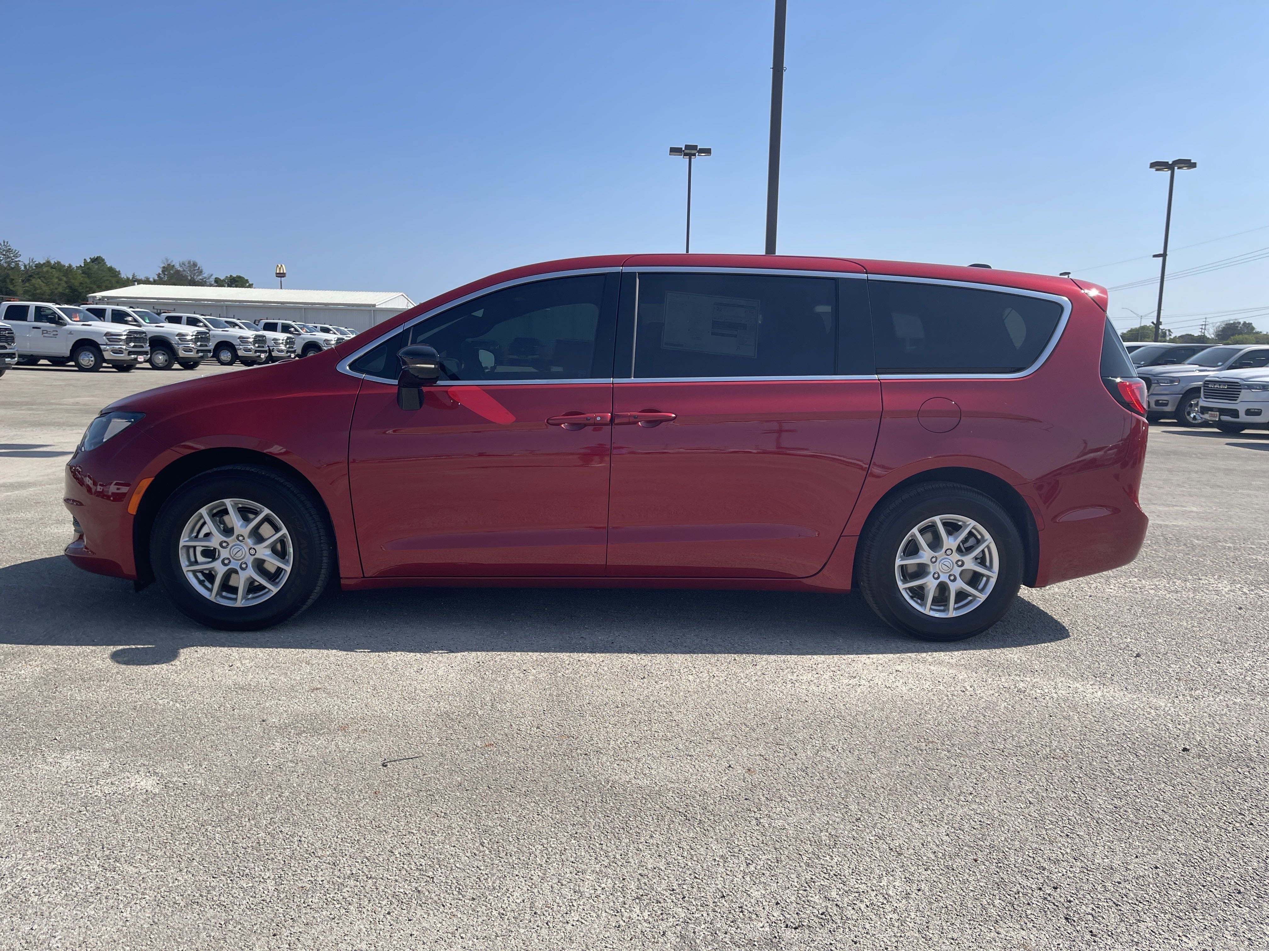 2026 Chrysler Voyager LX