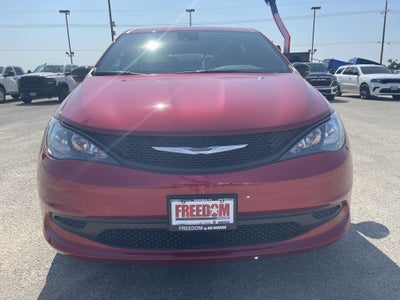 2026 Chrysler Voyager LX