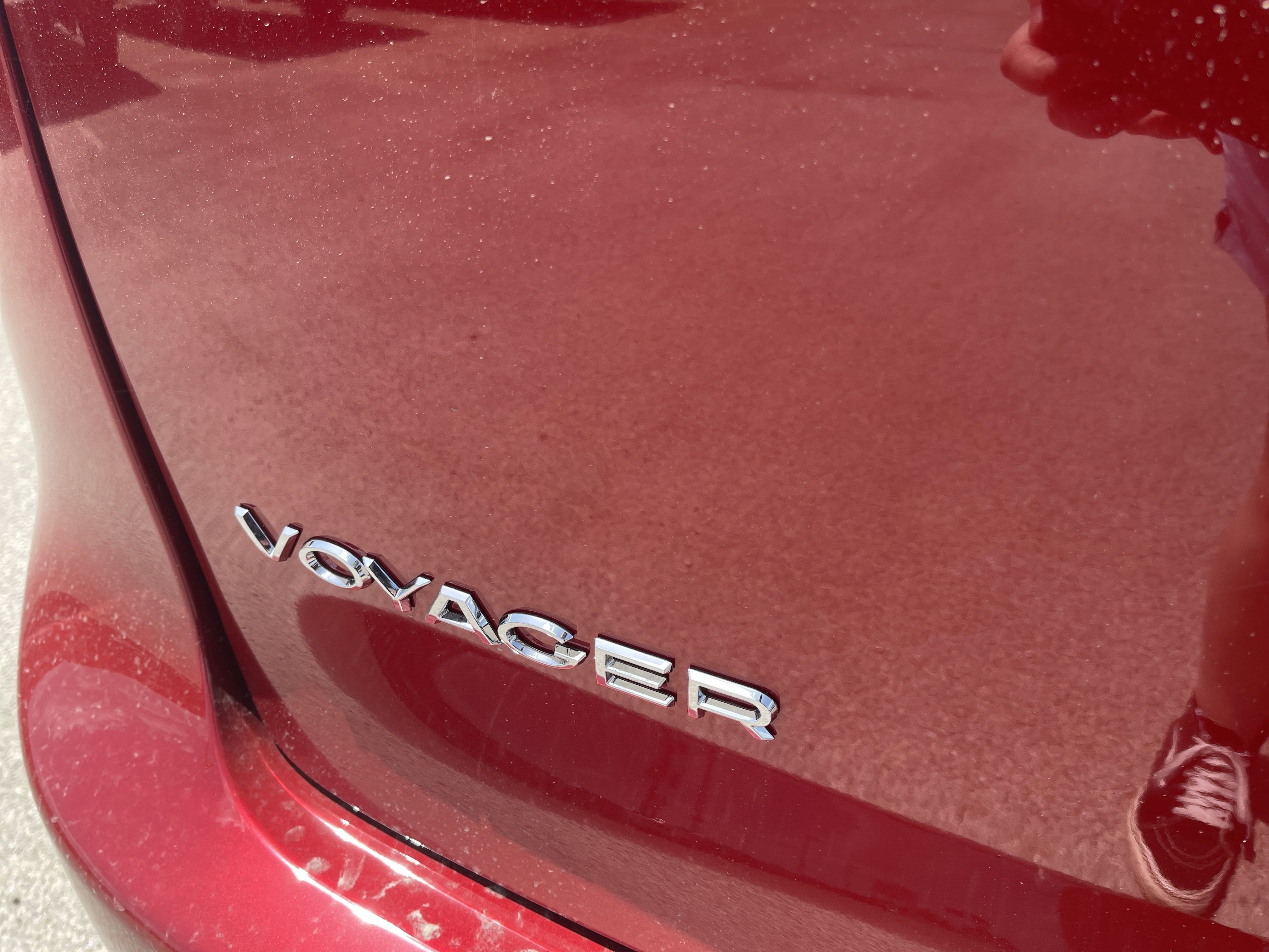 2025 Chrysler Voyager LX