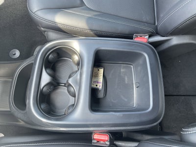 2025 Chrysler Voyager LX