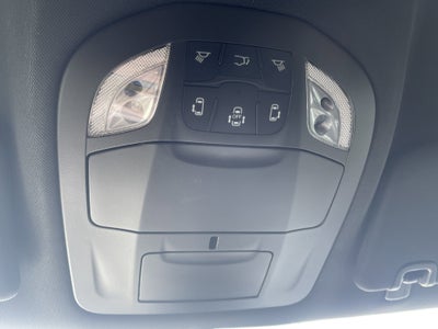 2025 Chrysler Voyager LX