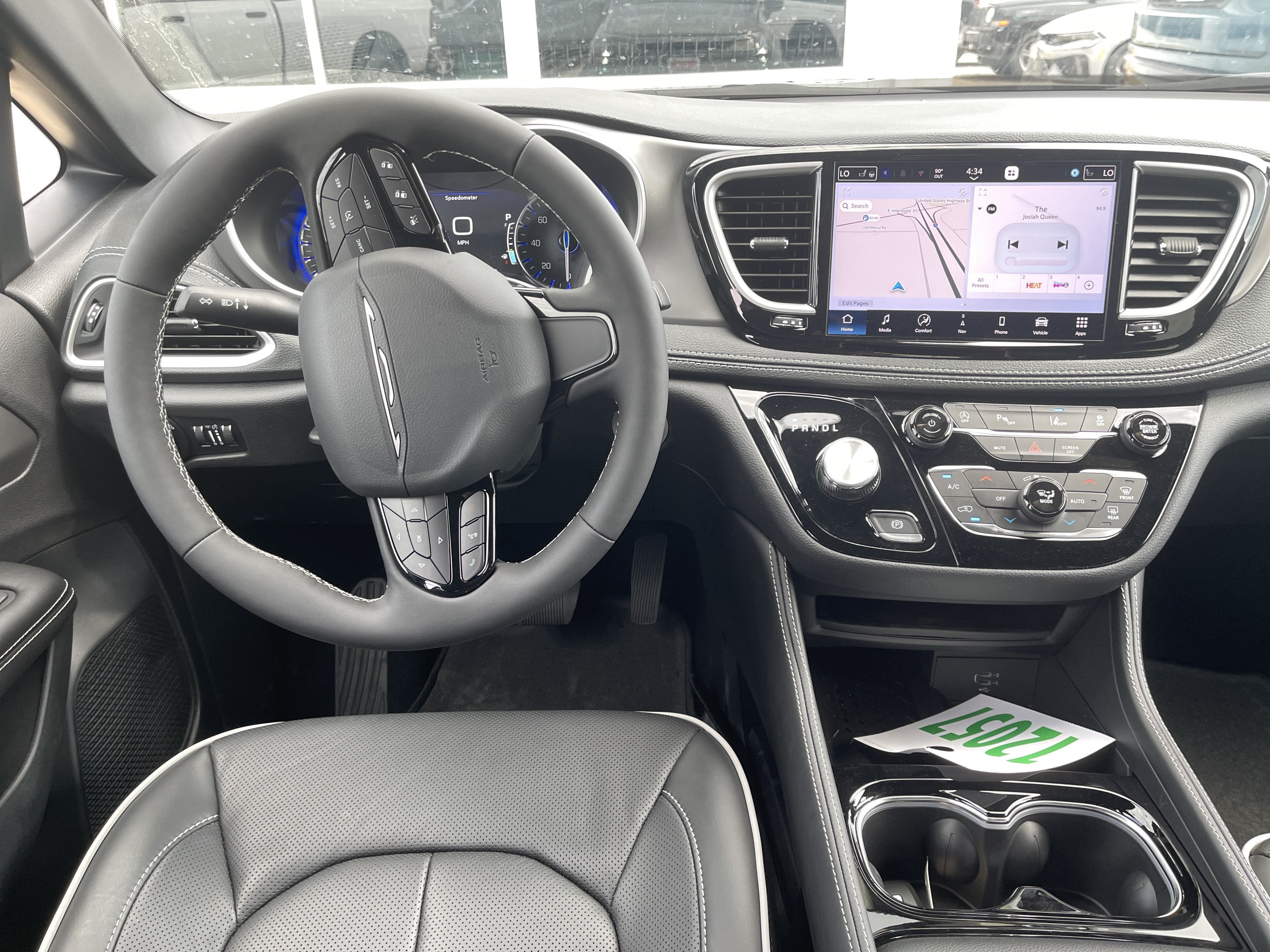 2027 Chrysler Pacifica Limited