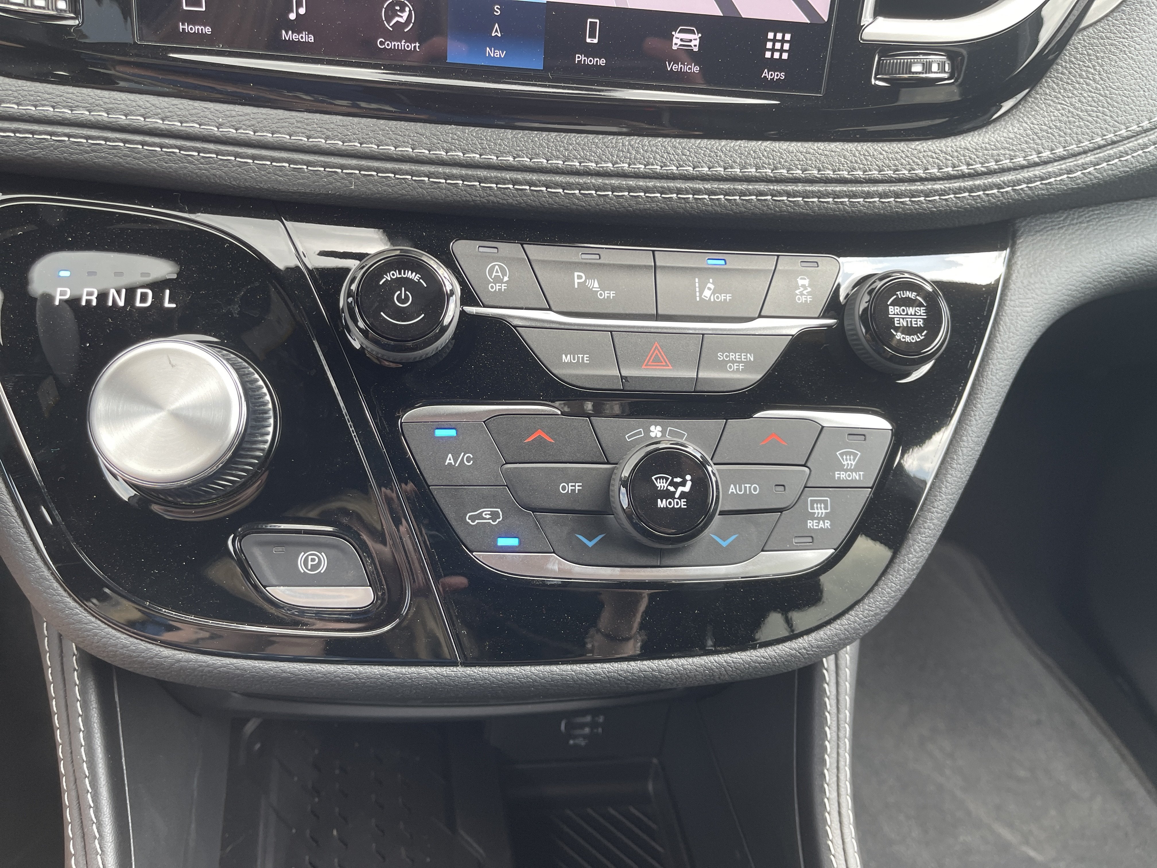 2027 Chrysler Pacifica Limited