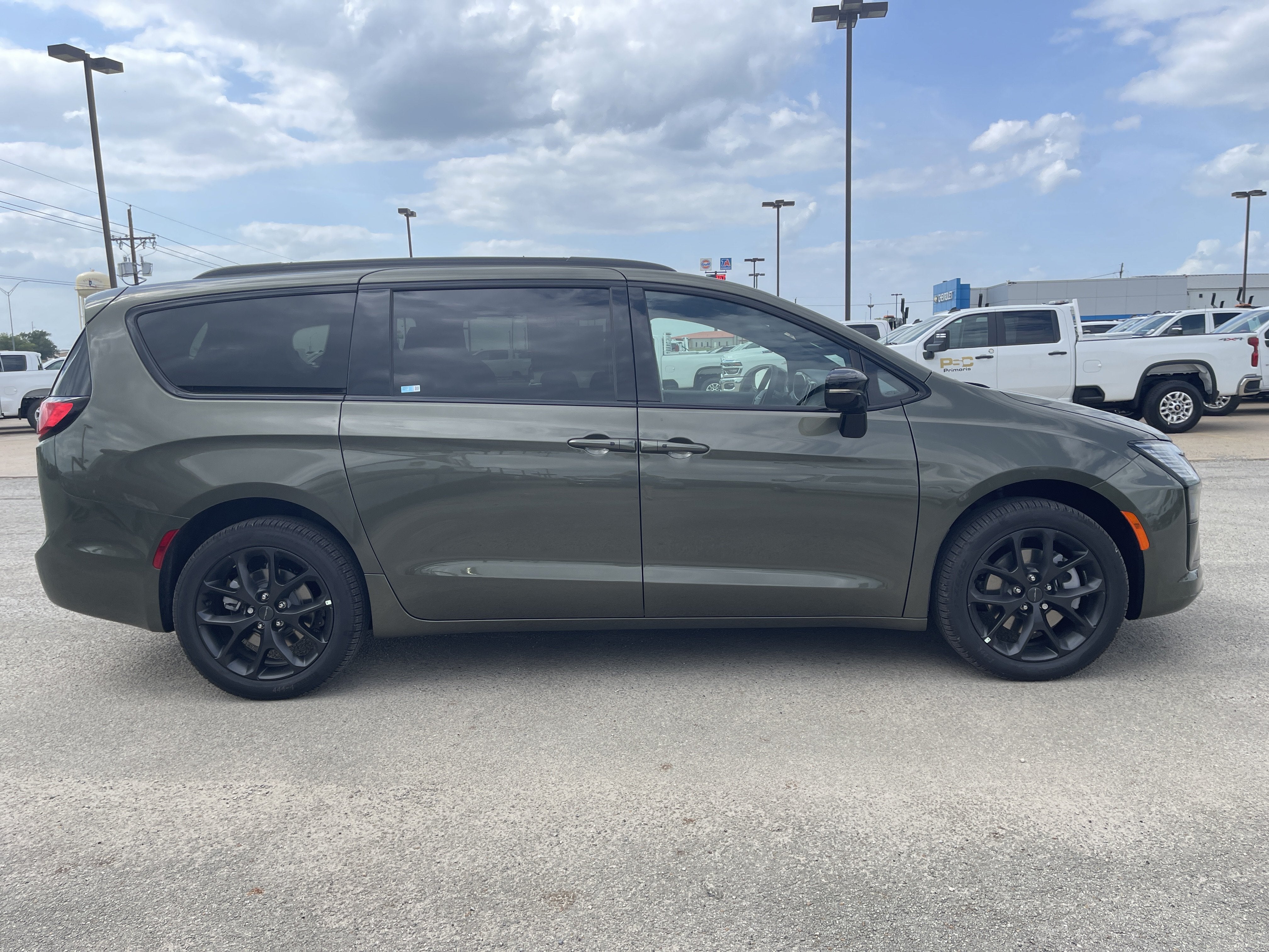 2027 Chrysler Pacifica Limited