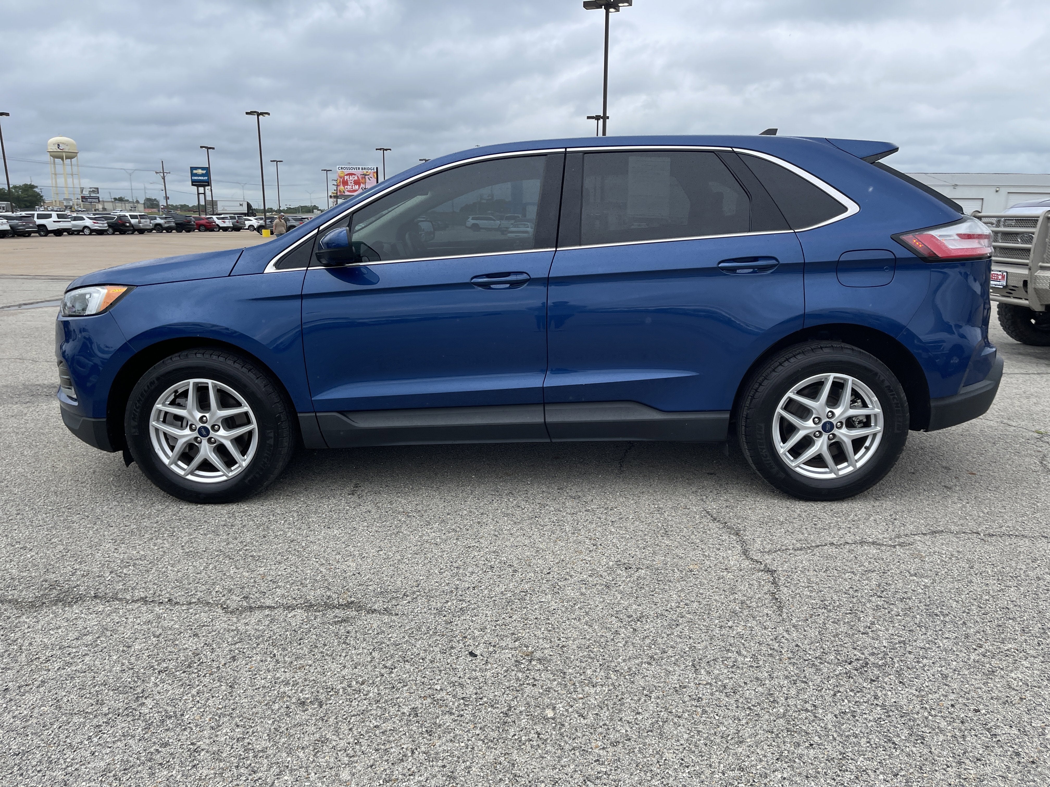2022 Ford Edge SEL