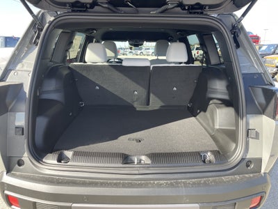 2027 Jeep Cherokee Laredo