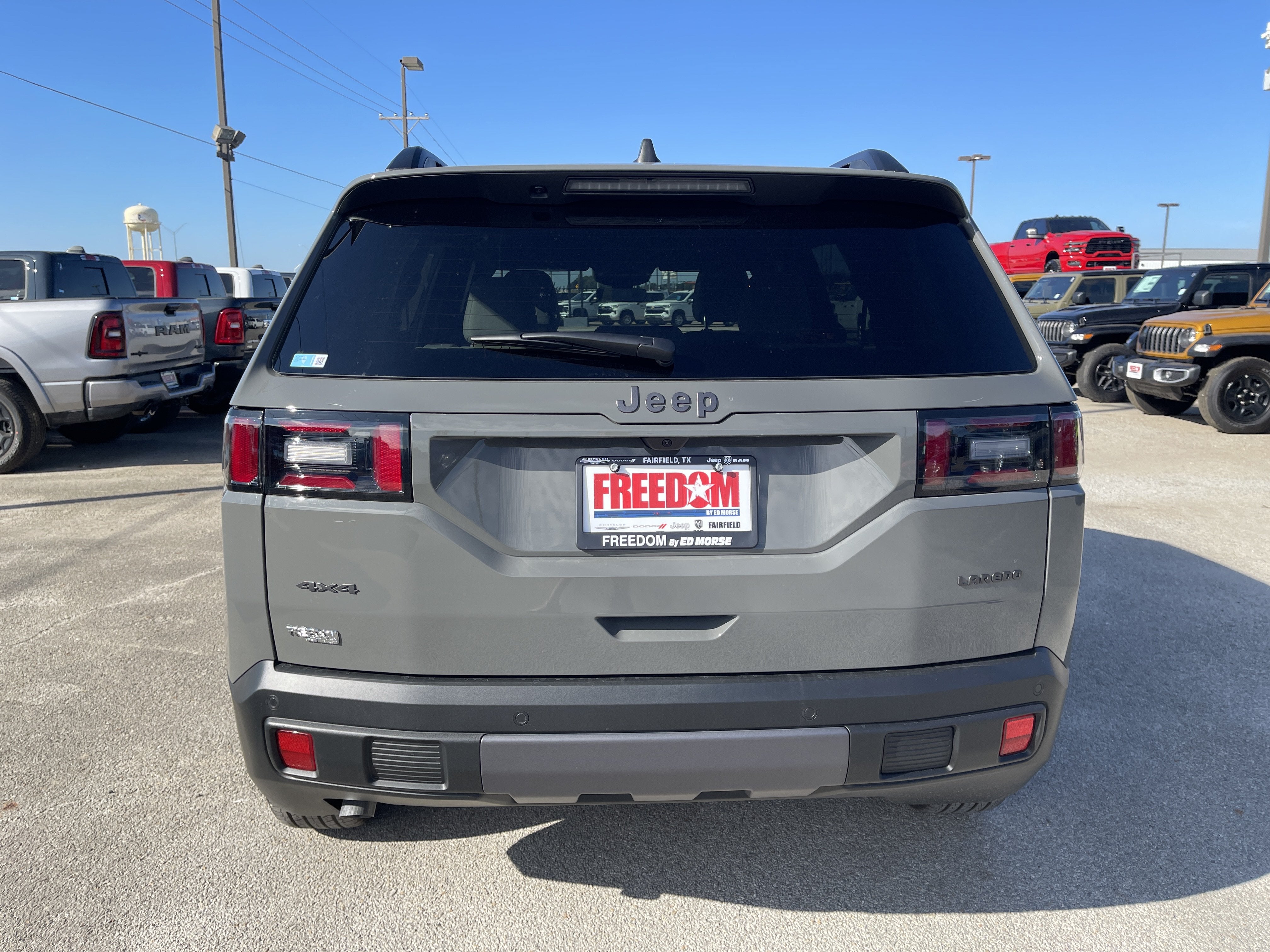 2027 Jeep Cherokee Laredo