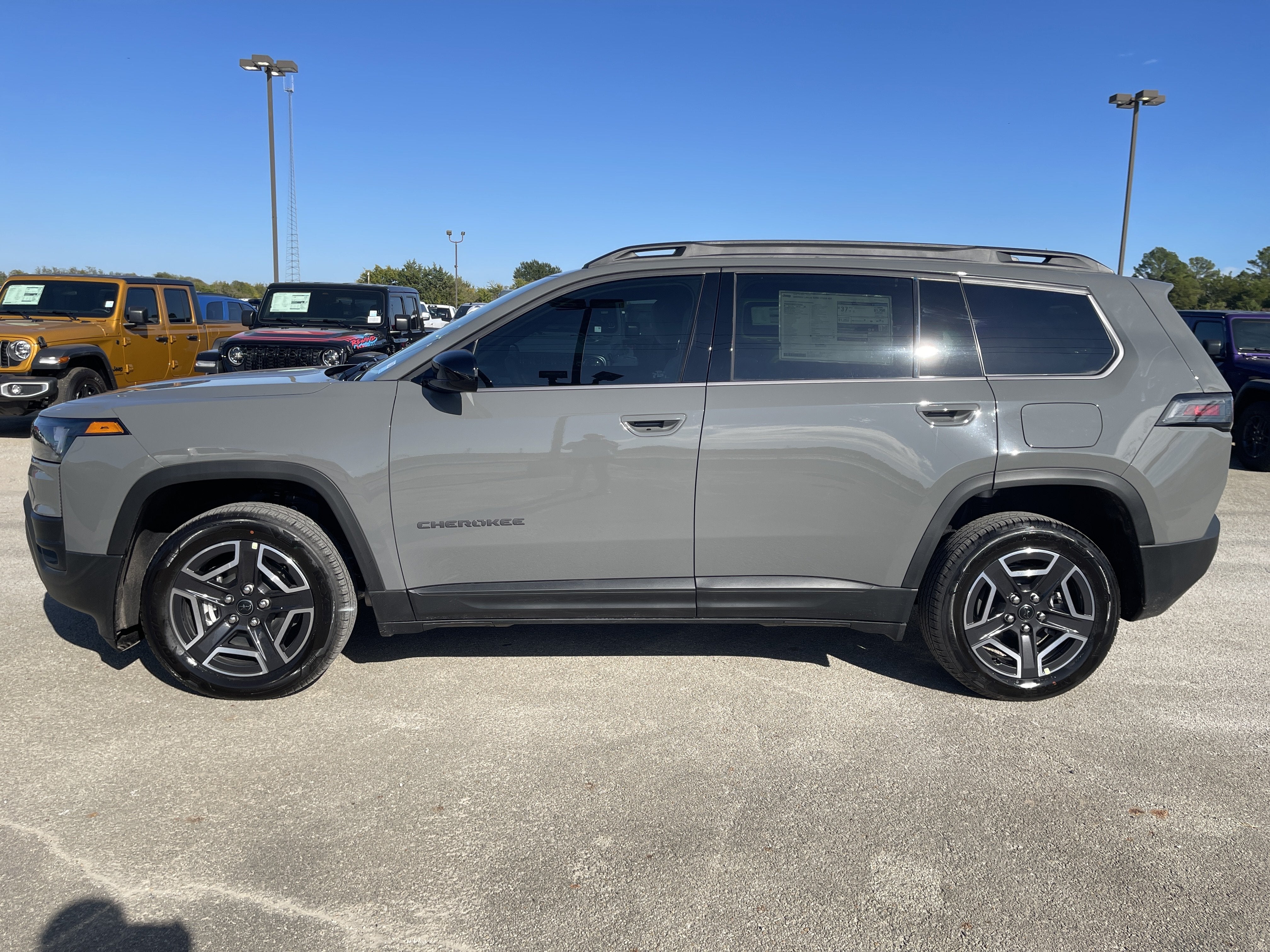 2027 Jeep Cherokee Laredo