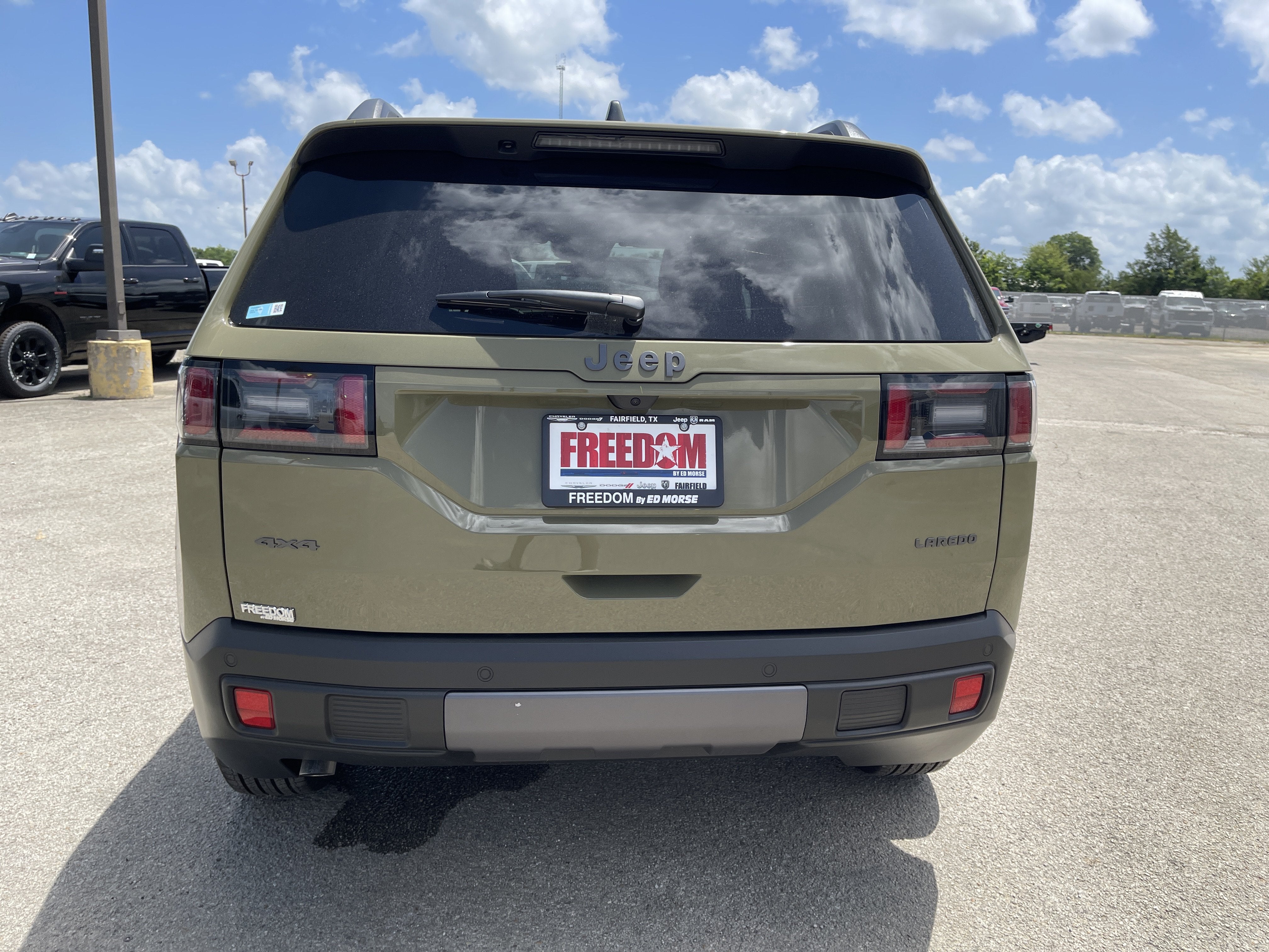 2026 Jeep Cherokee Laredo