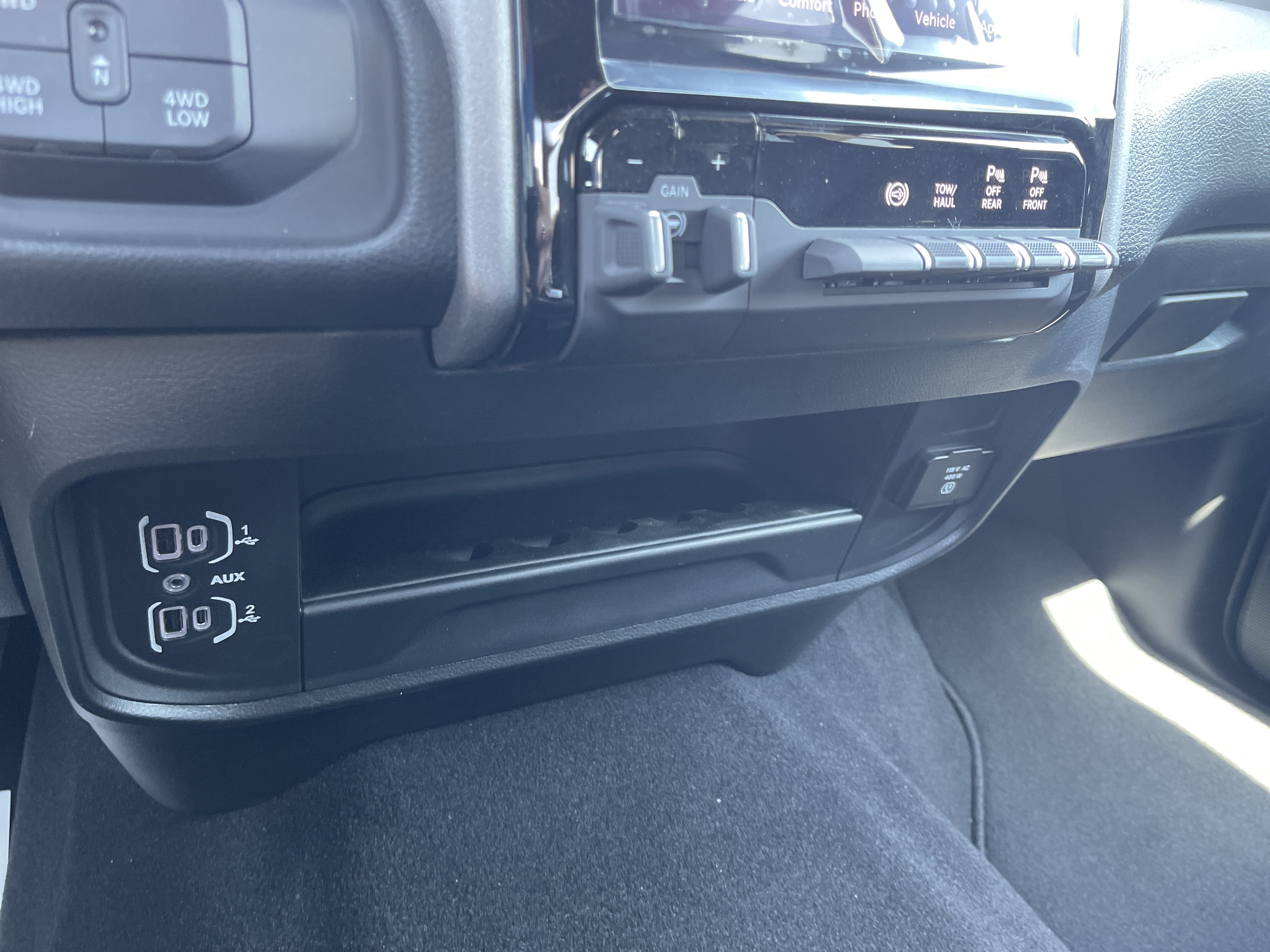 2027 RAM 2500 Black Express