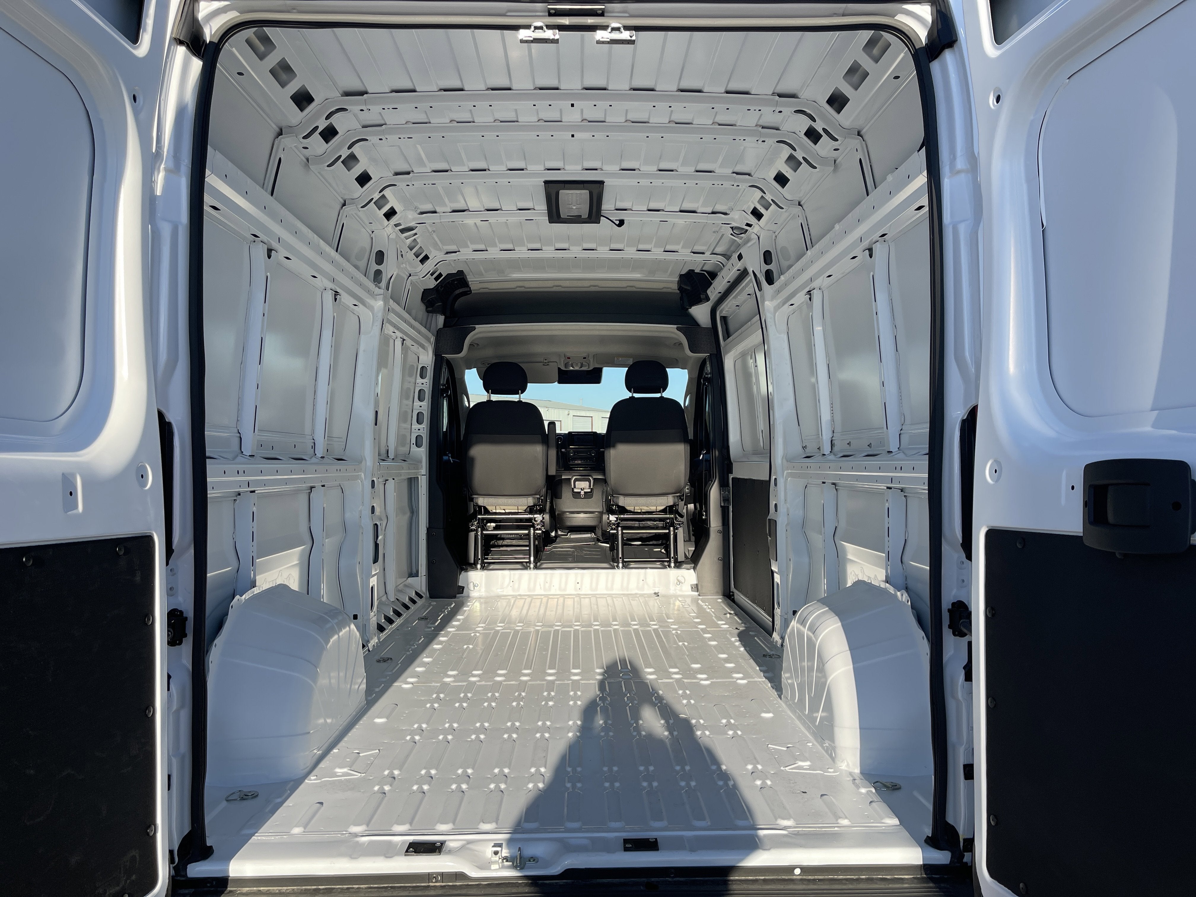 2026 RAM Promaster SLT