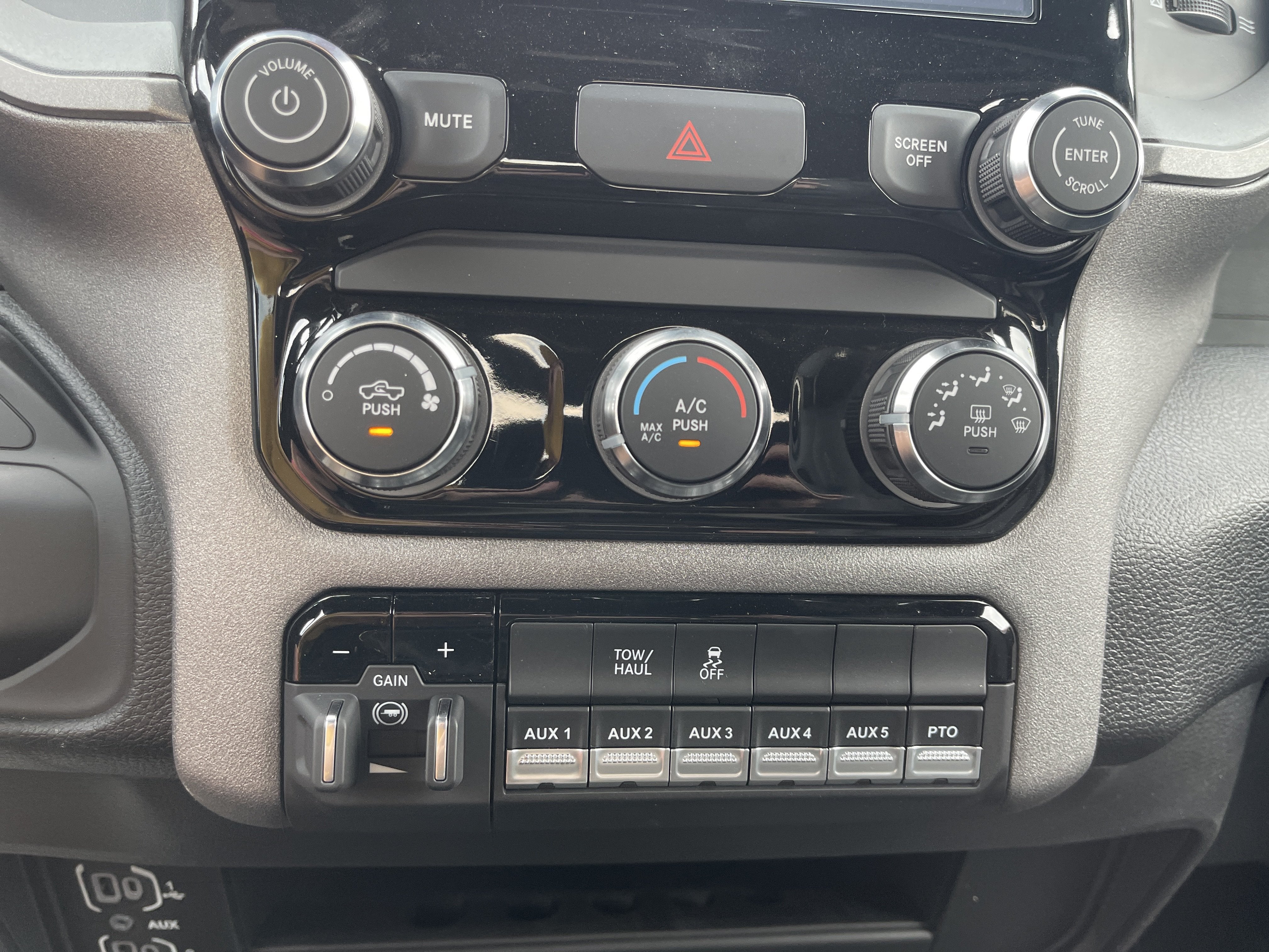 2027 RAM 3500 Tradesman