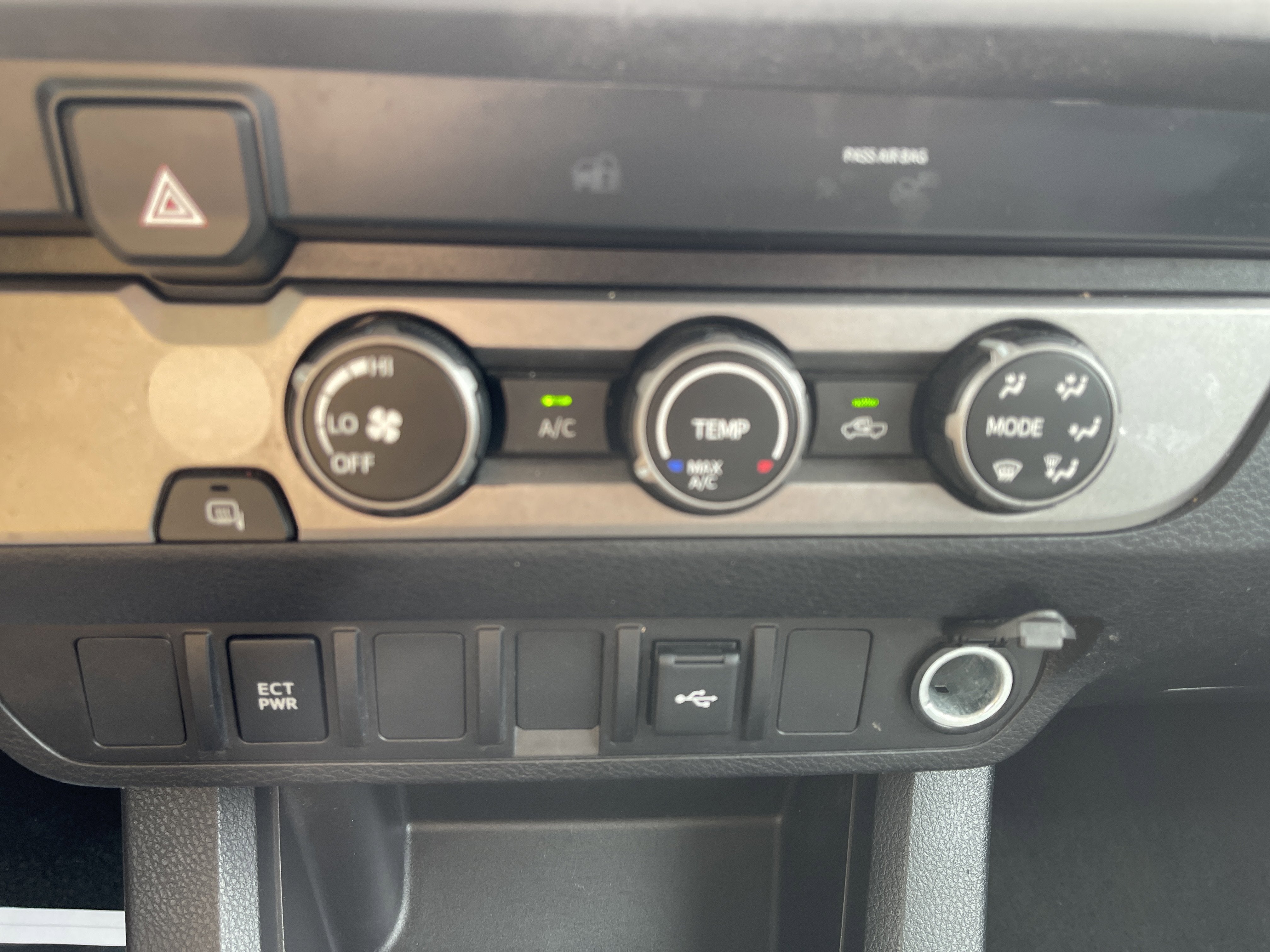 2022 Toyota Tacoma 2WD SR5