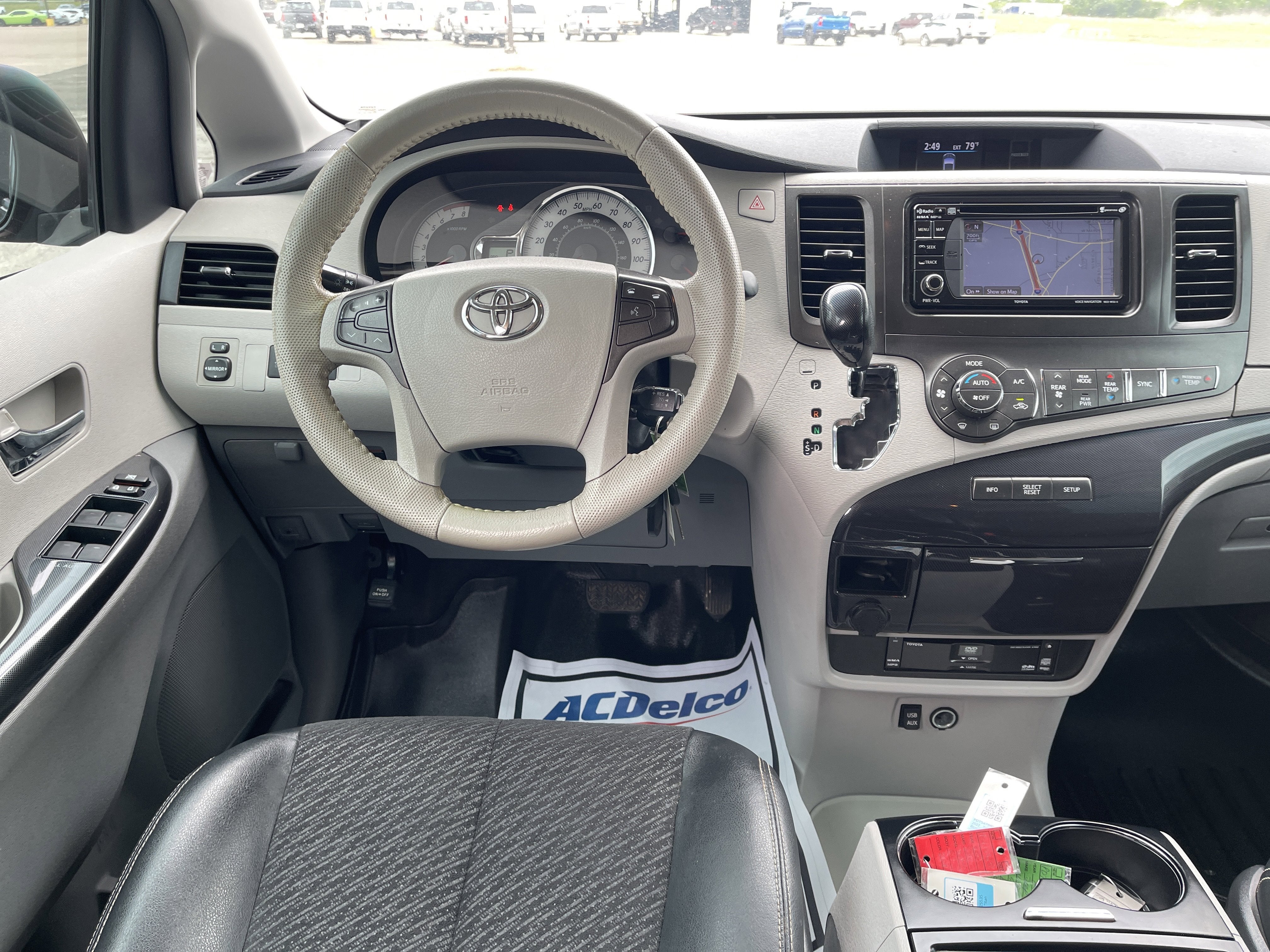 2014 Toyota Sienna SE
