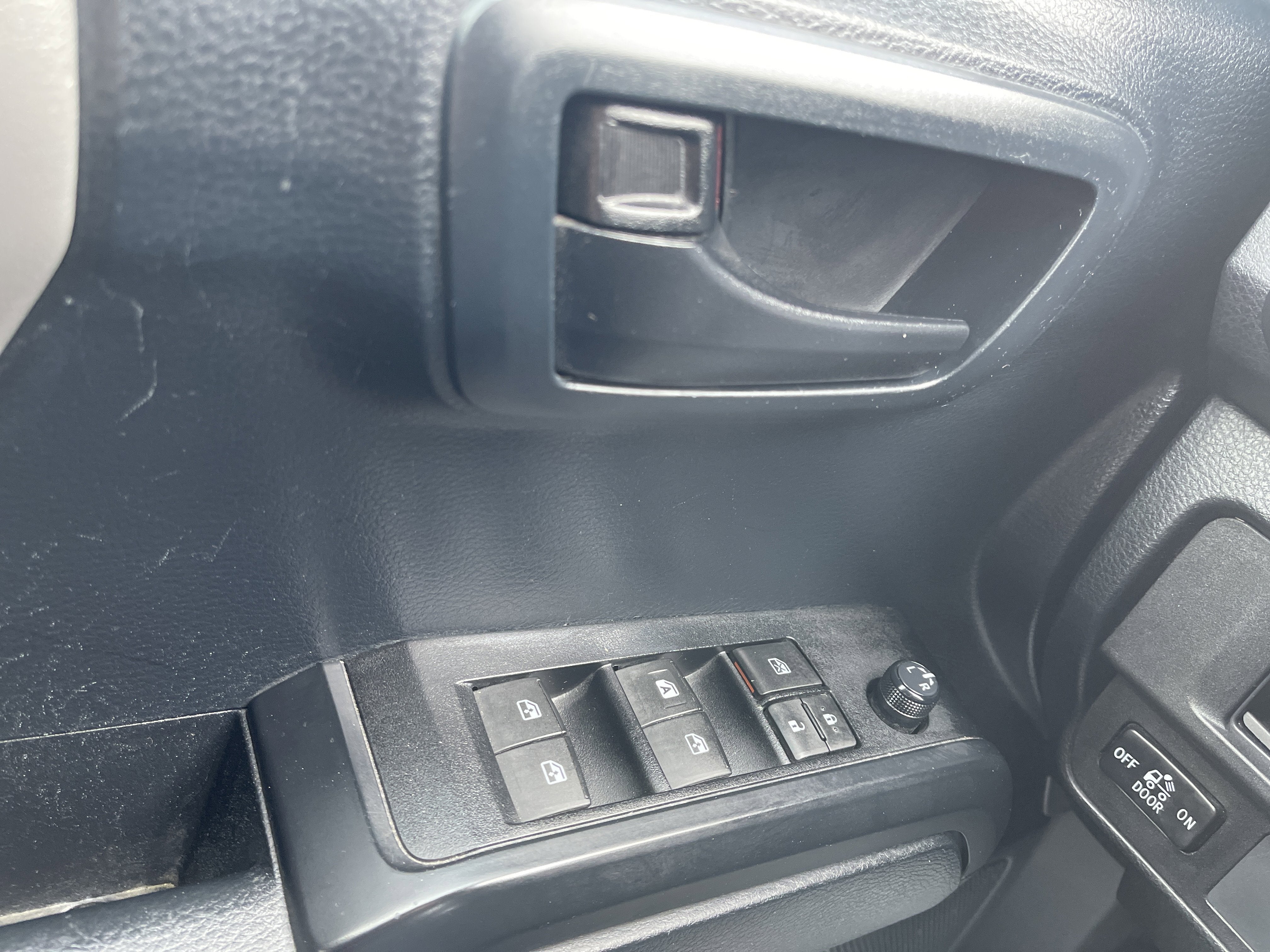 2019 Toyota Tacoma 2WD SR