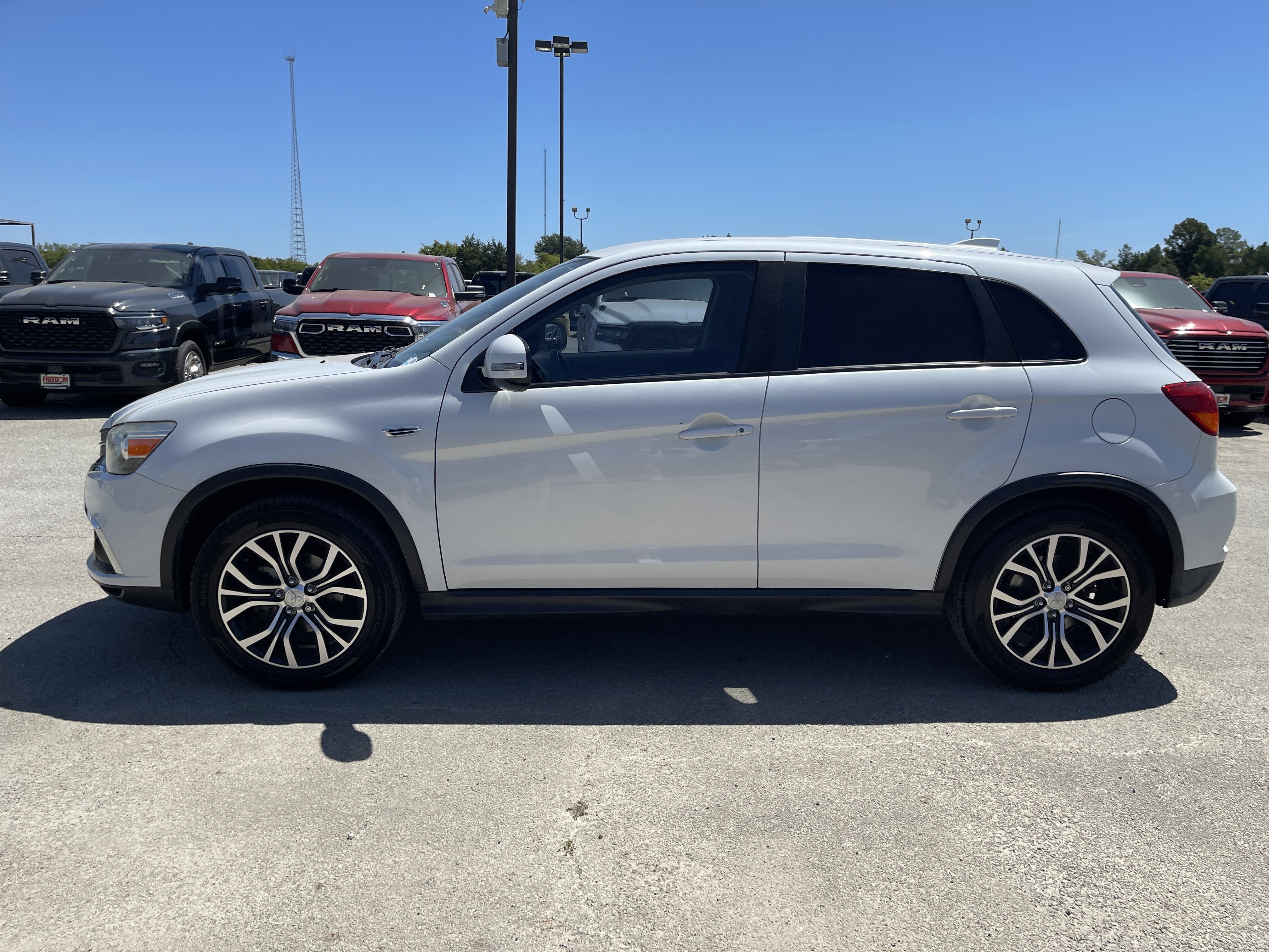 2019 Mitsubishi Outlander Sport ES 2.0