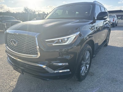 2023 INFINITI QX80 LUXE