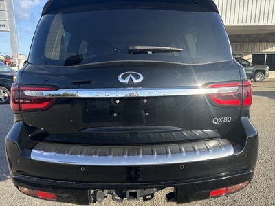 2023 INFINITI QX80 LUXE