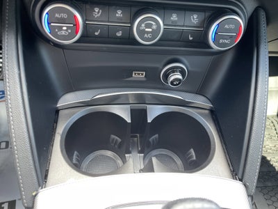 2022 Alfa Romeo Stelvio Veloce