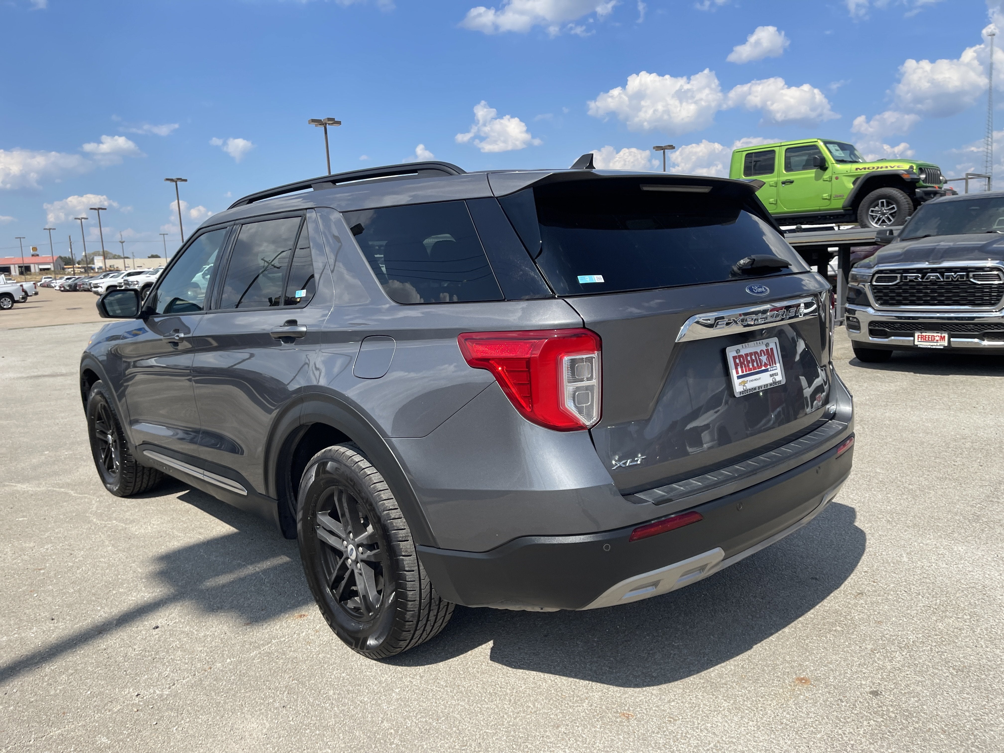 2023 Ford Explorer XLT