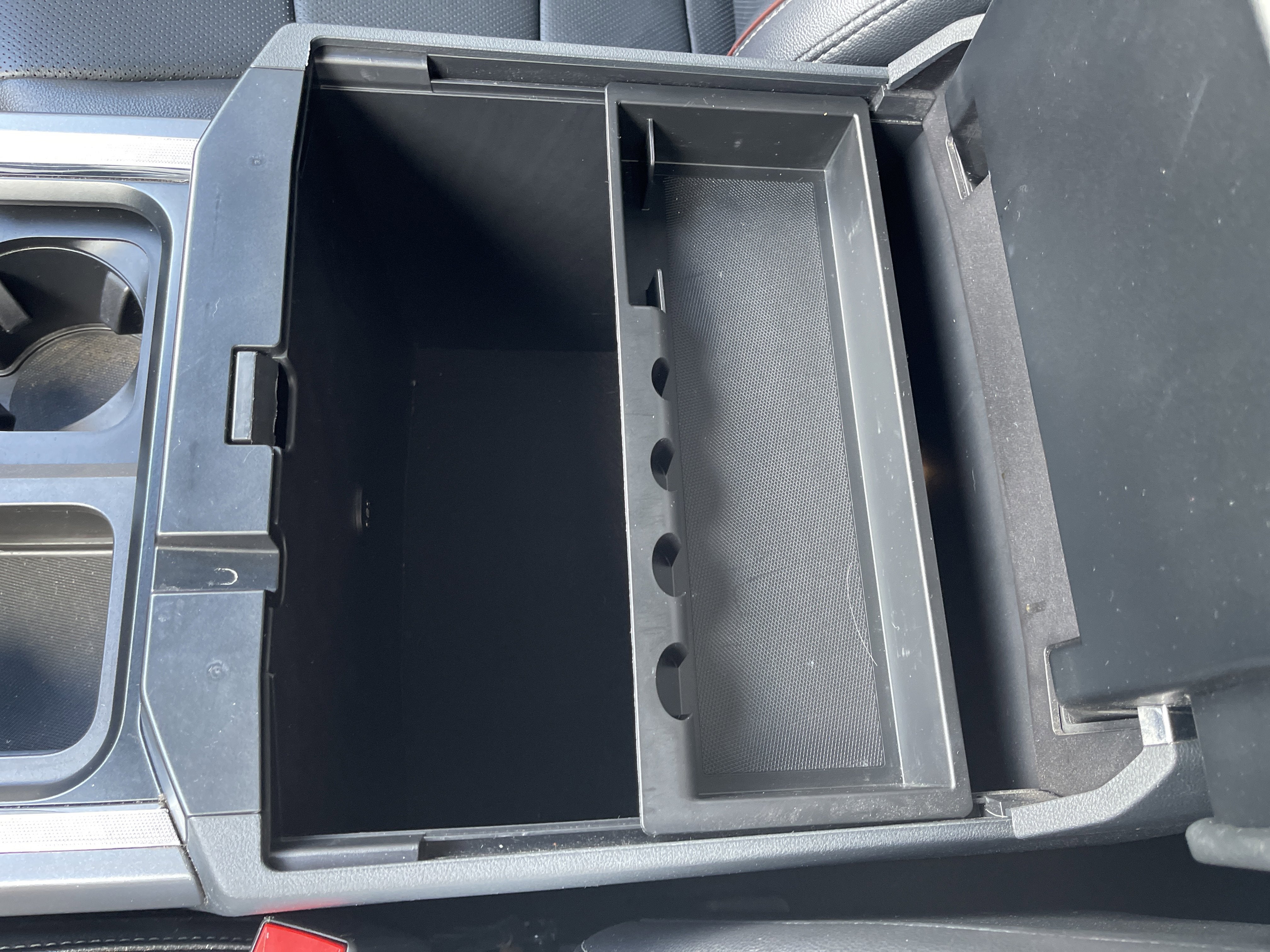 2024 Ford Super Duty F-350 DRW LARIAT