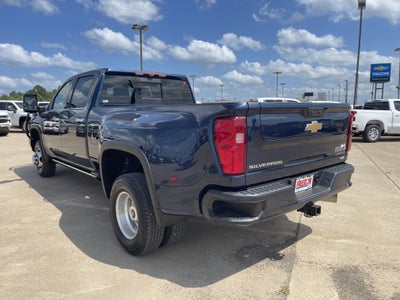 2022 Chevrolet Silverado 3500HD High Country