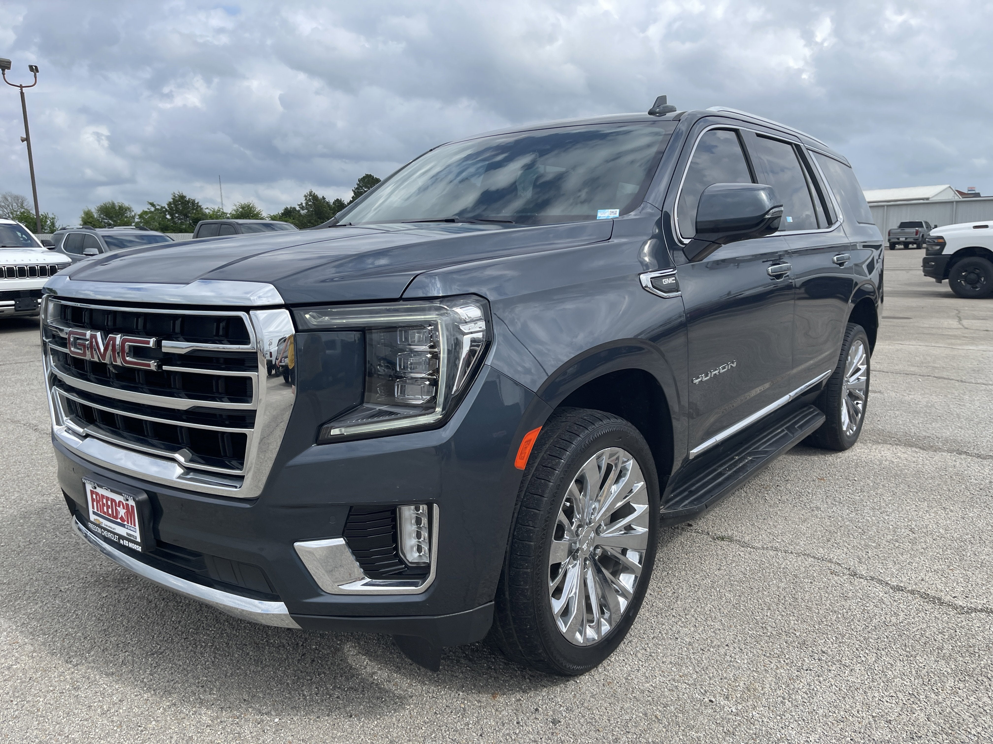2021 GMC Yukon SLT