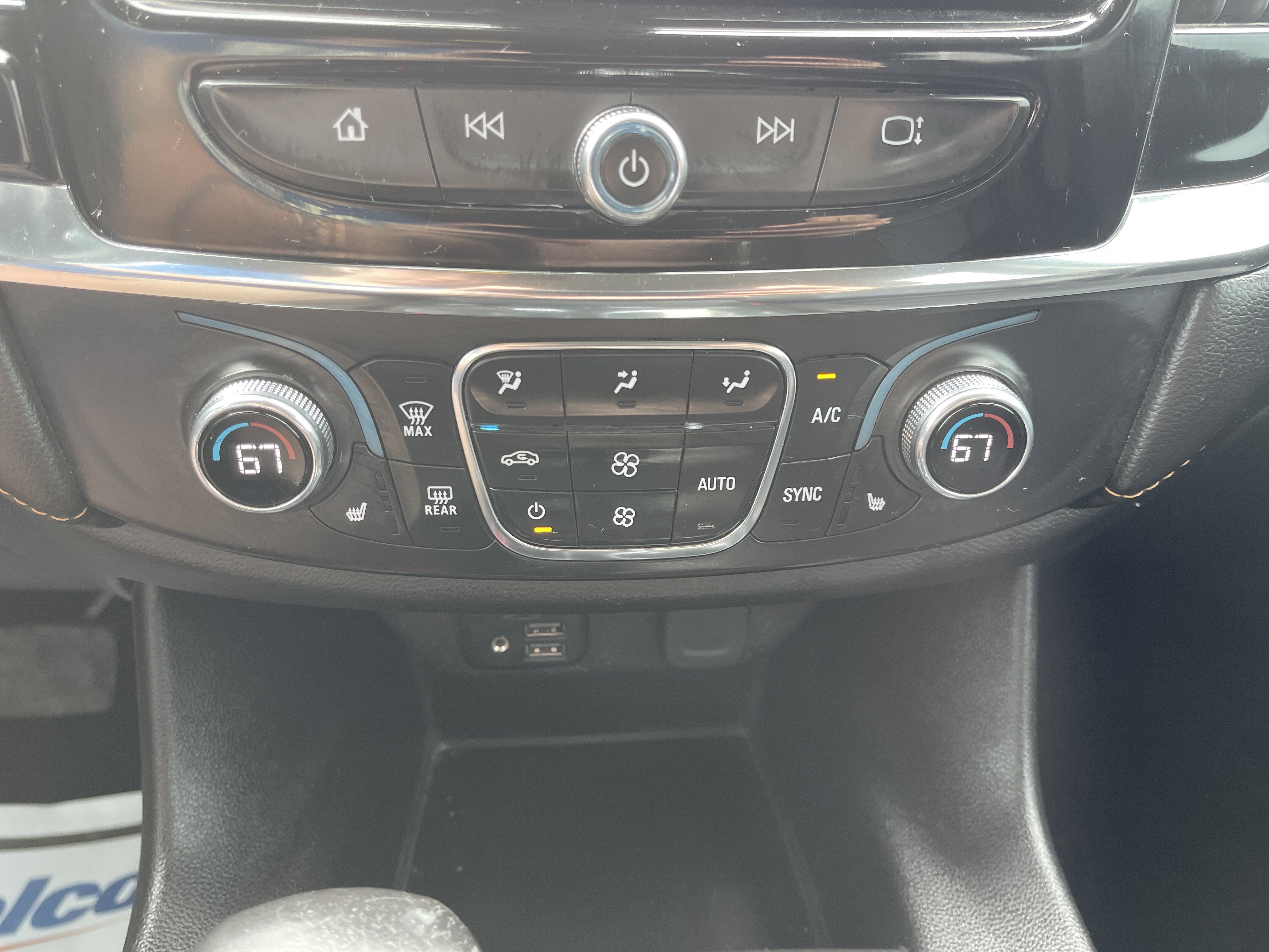 2021 Chevrolet Traverse RS