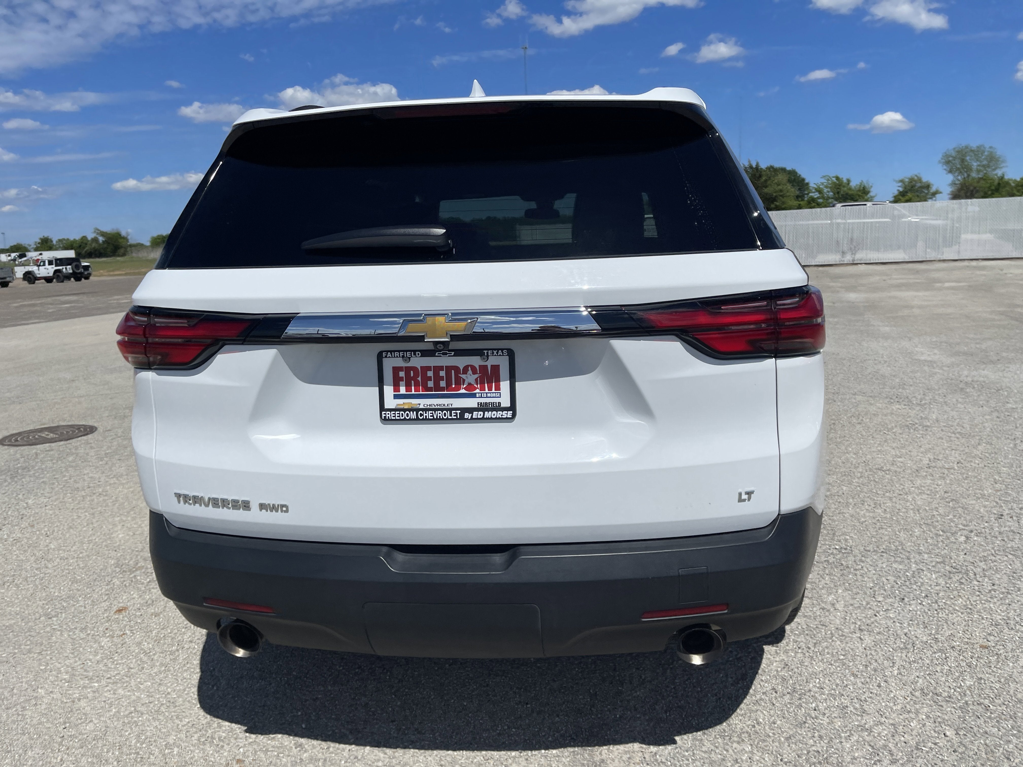2023 Chevrolet Traverse LT Cloth
